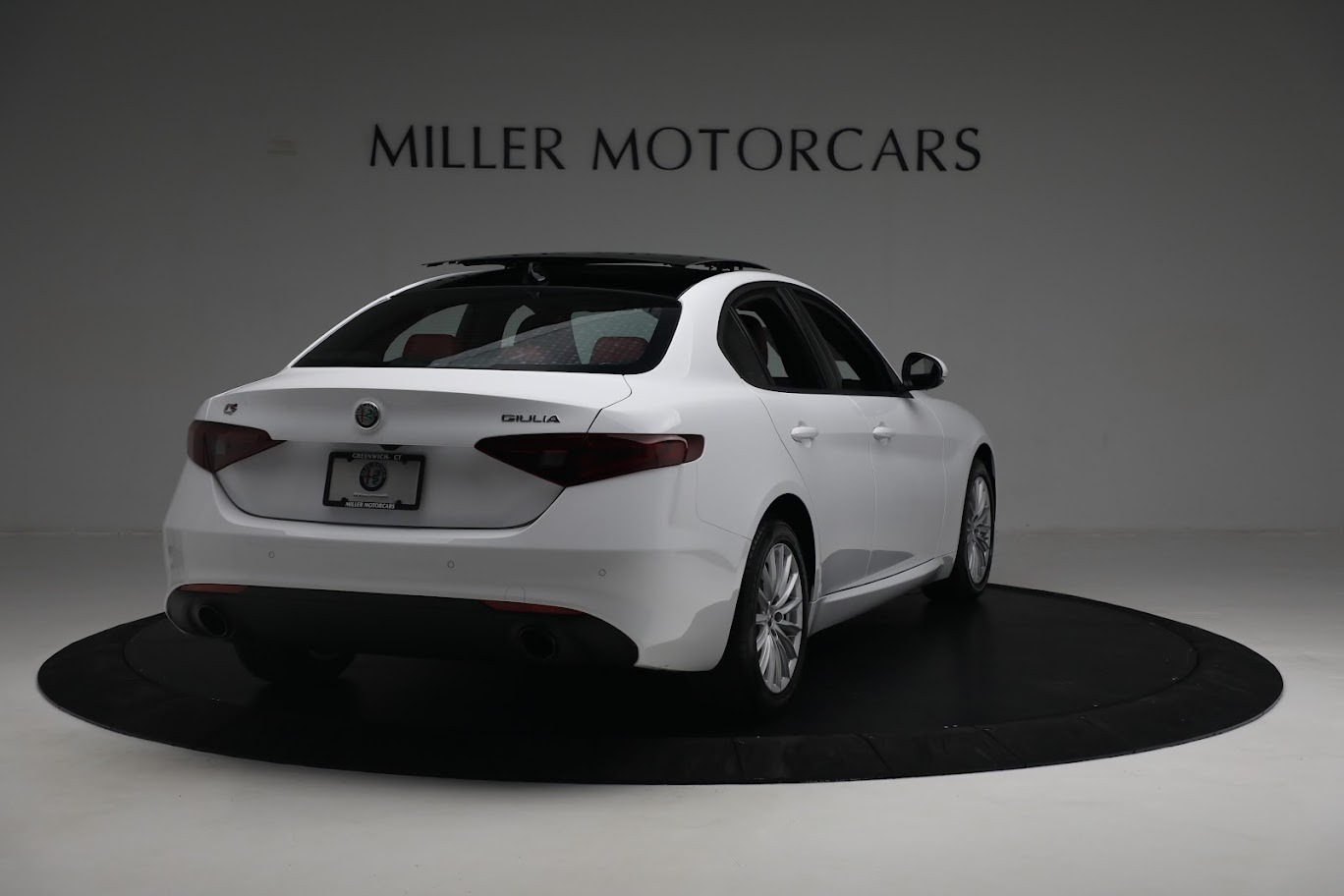 New 2022 Alfa Romeo Giulia Sprint | St. Petersburg, FL