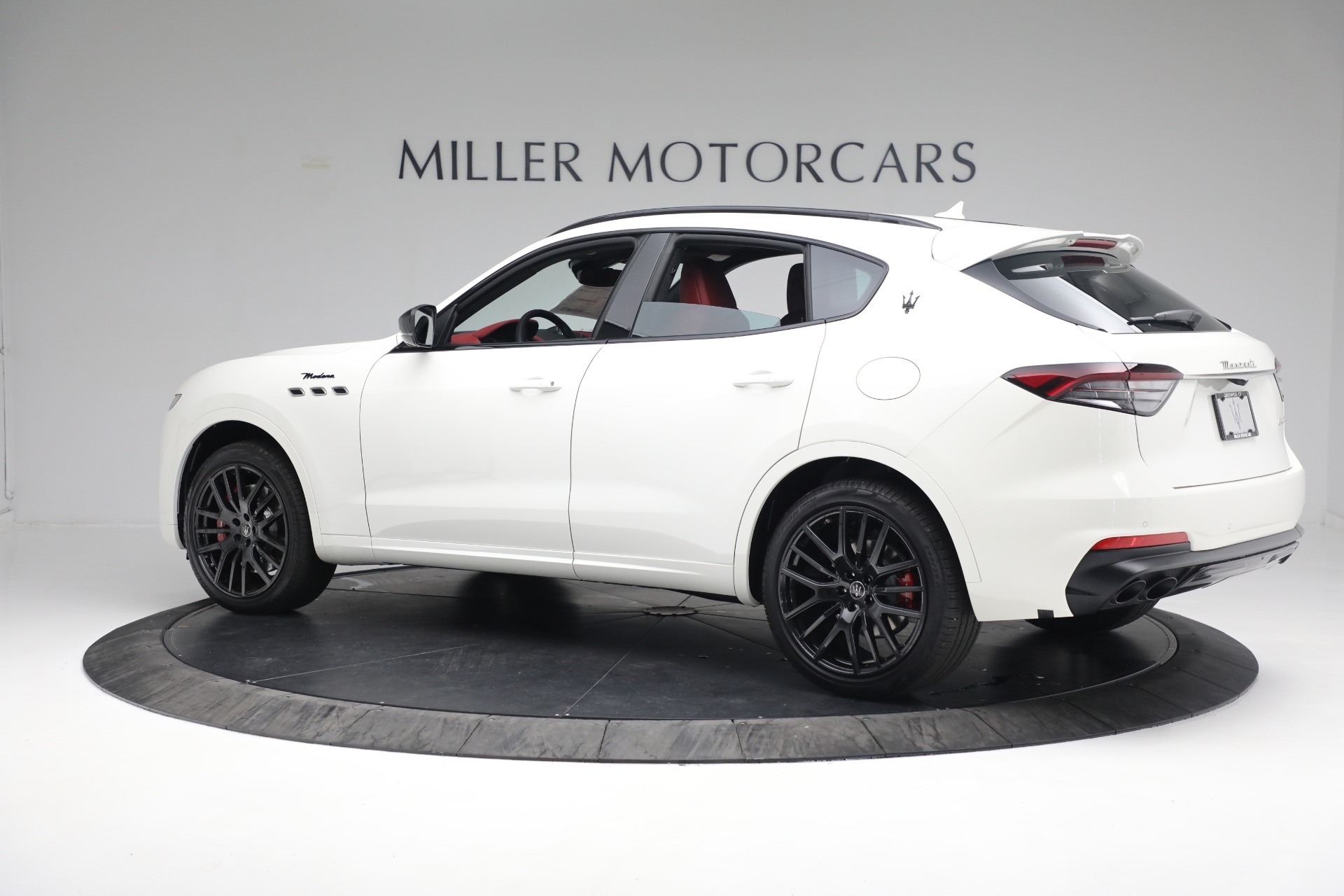 New 2022 Maserati Levante Modena | St. Petersburg, FL