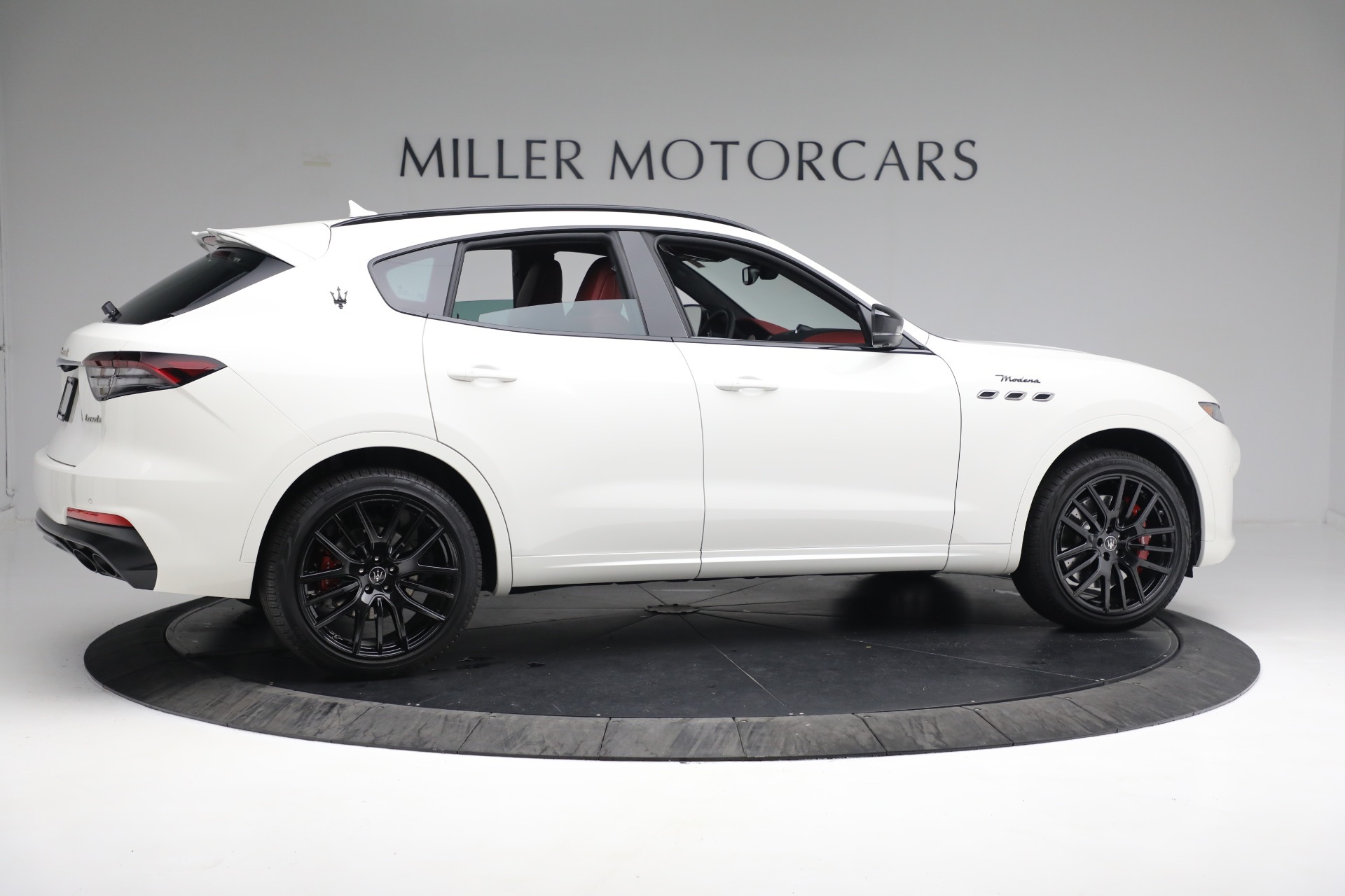 New 2022 Maserati Levante Modena | St. Petersburg, FL