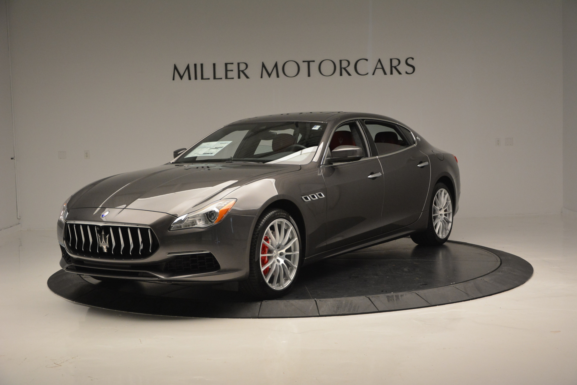 https://www.millermotorcars.com/galleria_images/585/585_main_l.jpg