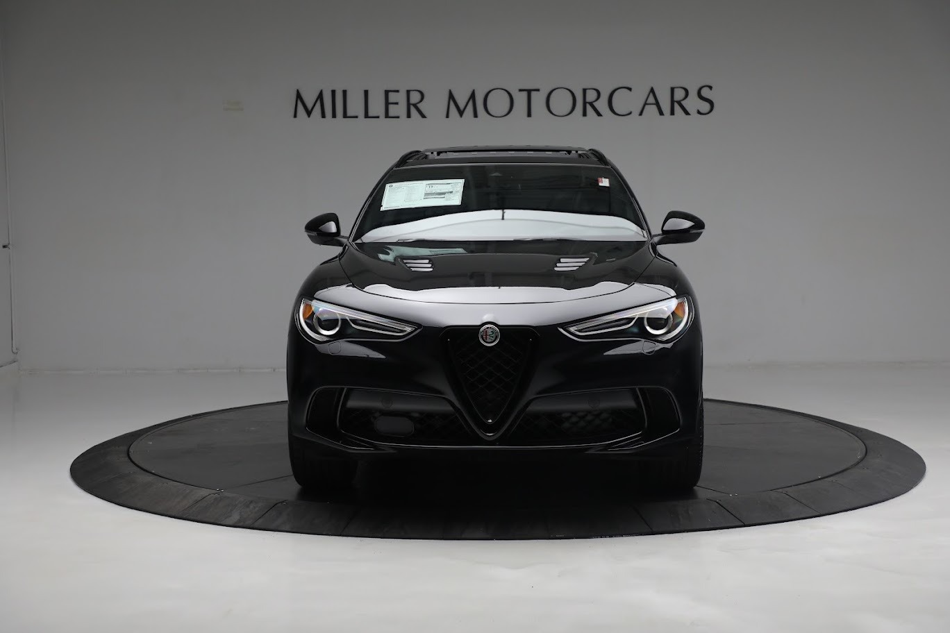 New 2022 Alfa Romeo Stelvio Quadrifoglio | St. Petersburg, FL
