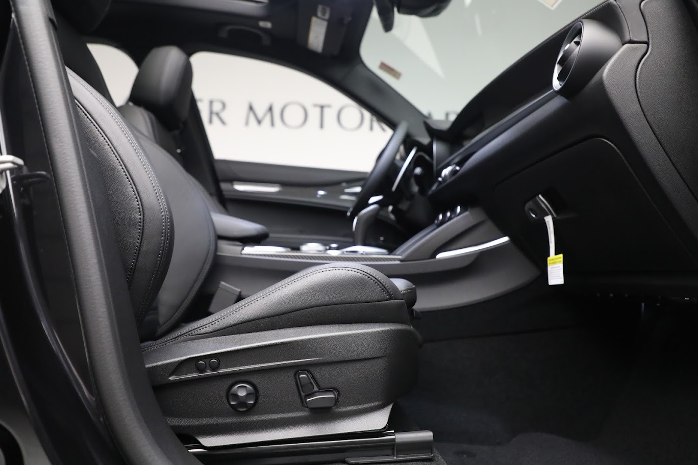 New 2022 Alfa Romeo Stelvio Quadrifoglio | St. Petersburg, FL