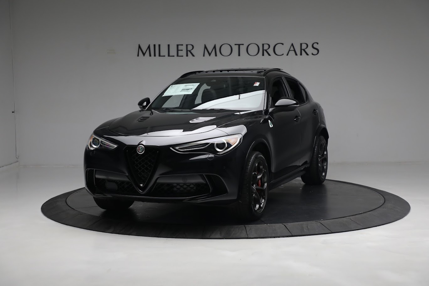 New 2022 Alfa Romeo Stelvio Quadrifoglio | St. Petersburg, FL