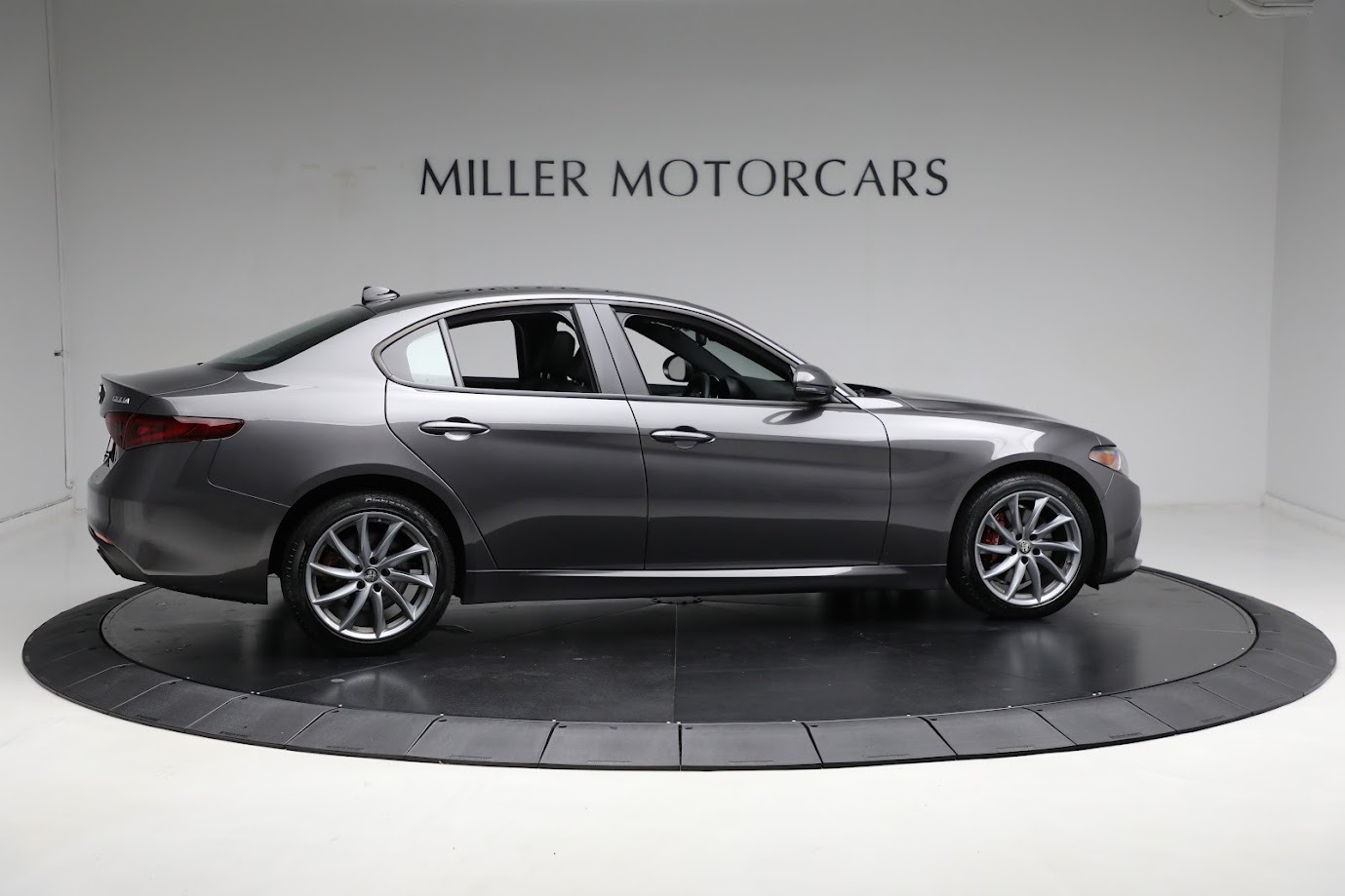 New 2023 Alfa Romeo Giulia Sprint | St. Petersburg, FL