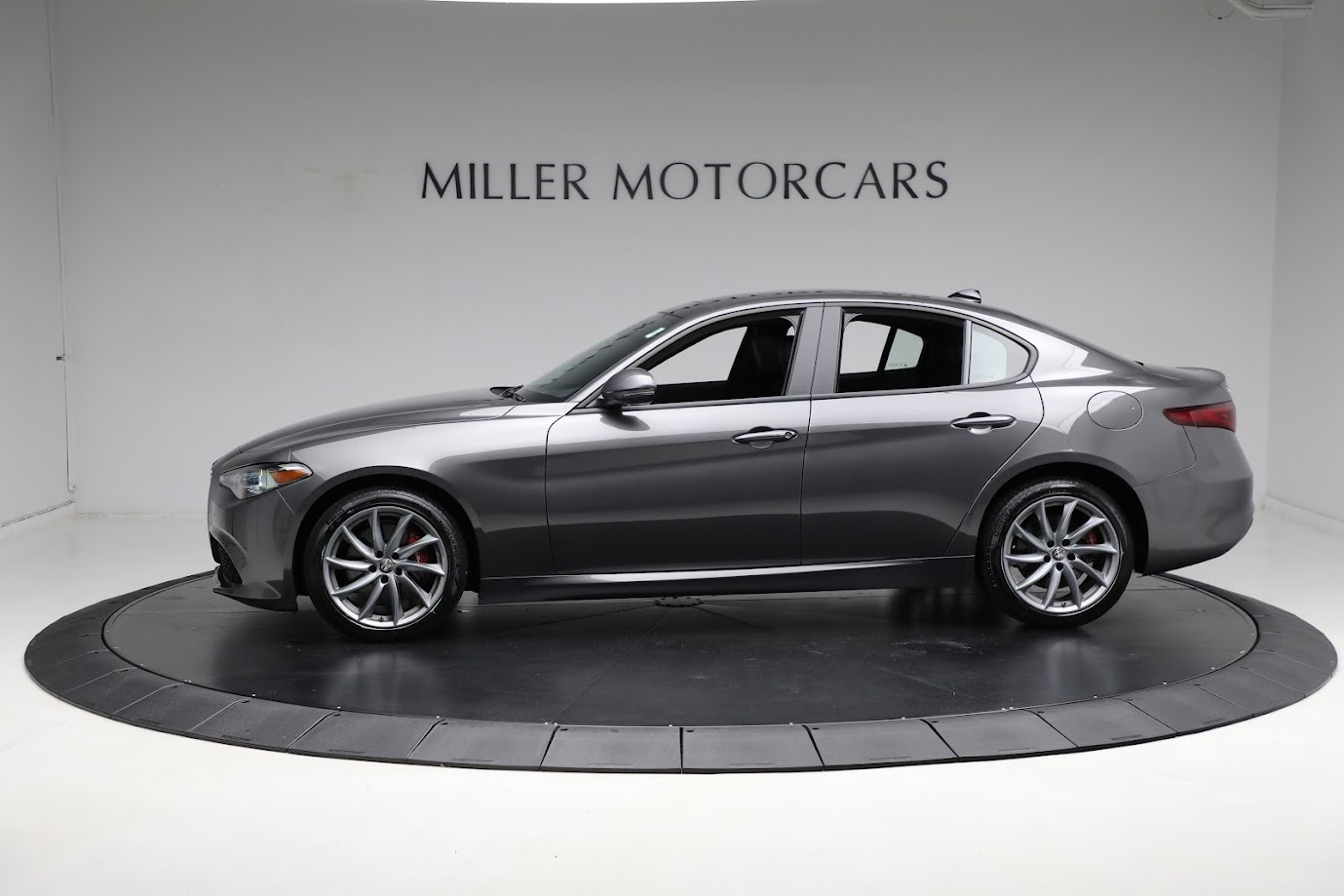 New 2023 Alfa Romeo Giulia Sprint | St. Petersburg, FL