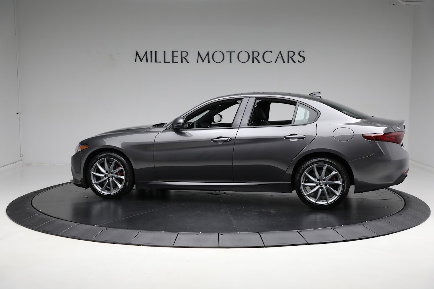 New 2023 Alfa Romeo Giulia Sprint | St. Petersburg, FL