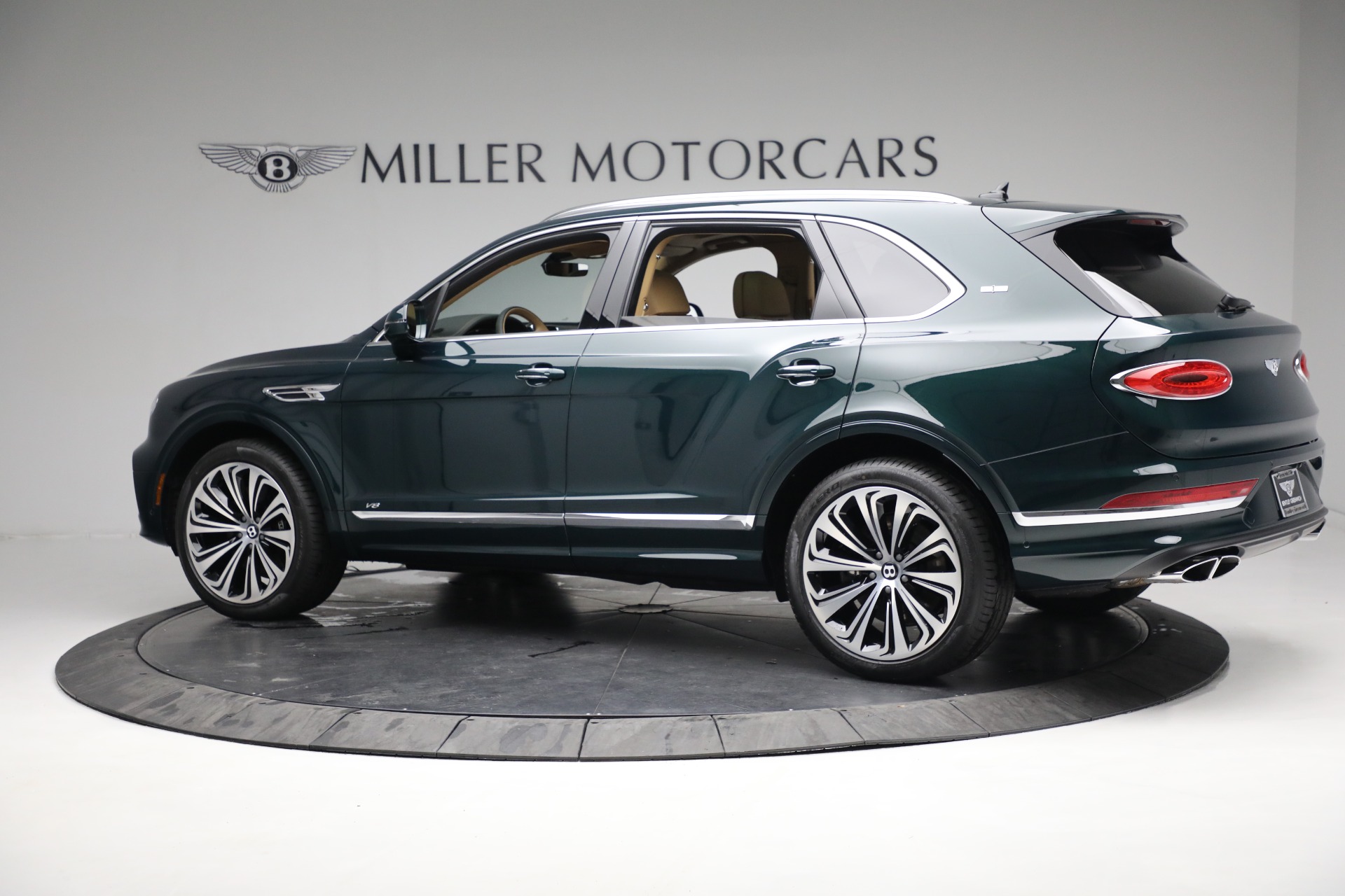 New 2022 Bentley Bentayga V8 First Edition | St. Petersburg, FL