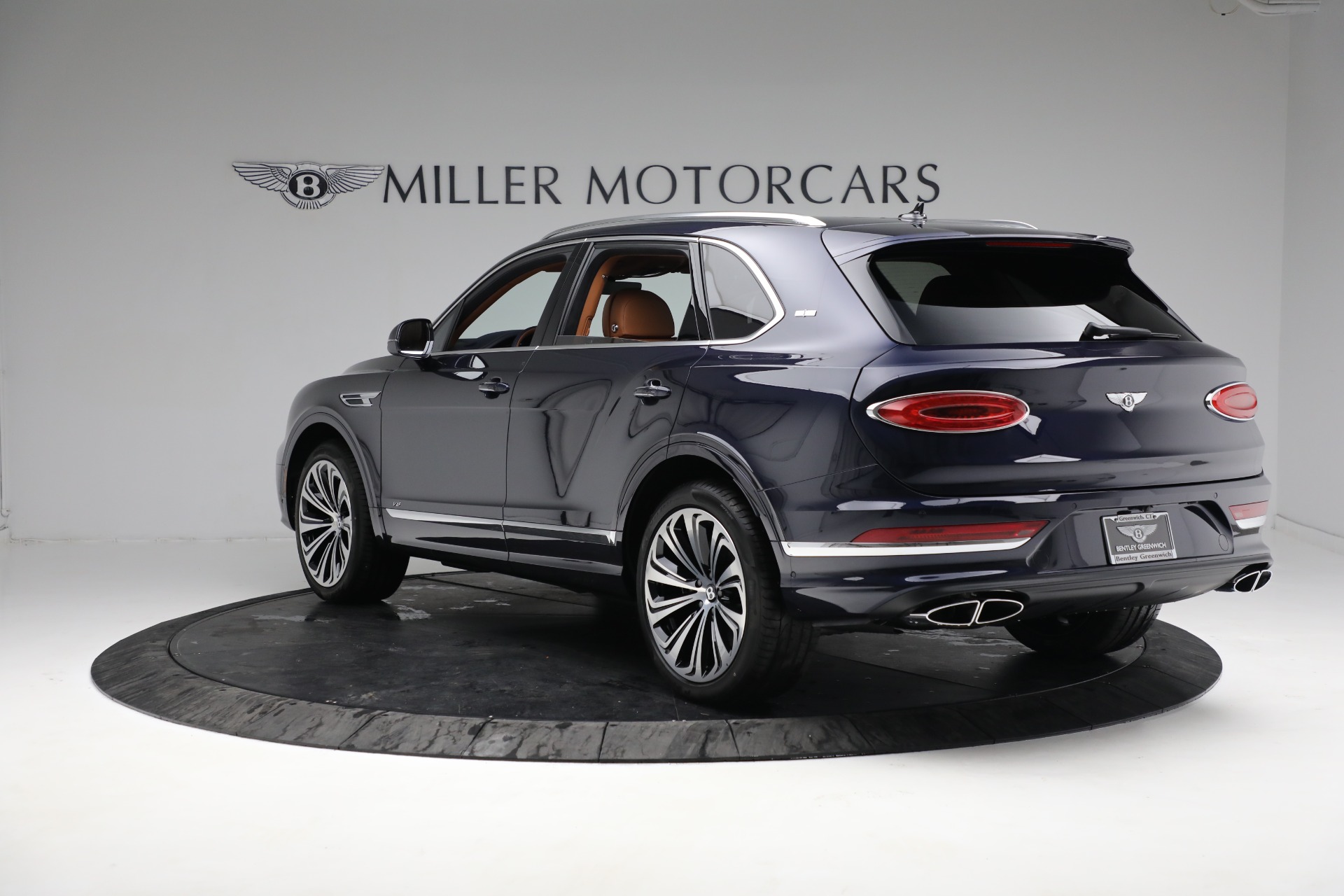 New 2022 Bentley Bentayga V8 First Edition | St. Petersburg, FL