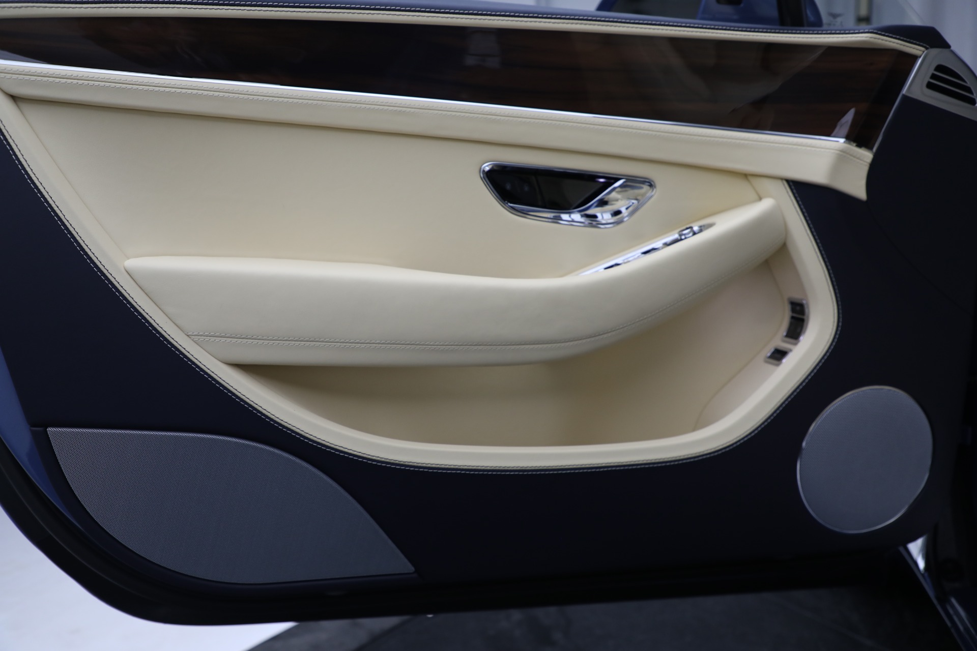 Used 2022 Bentley Continental GT V8 | St. Petersburg, FL