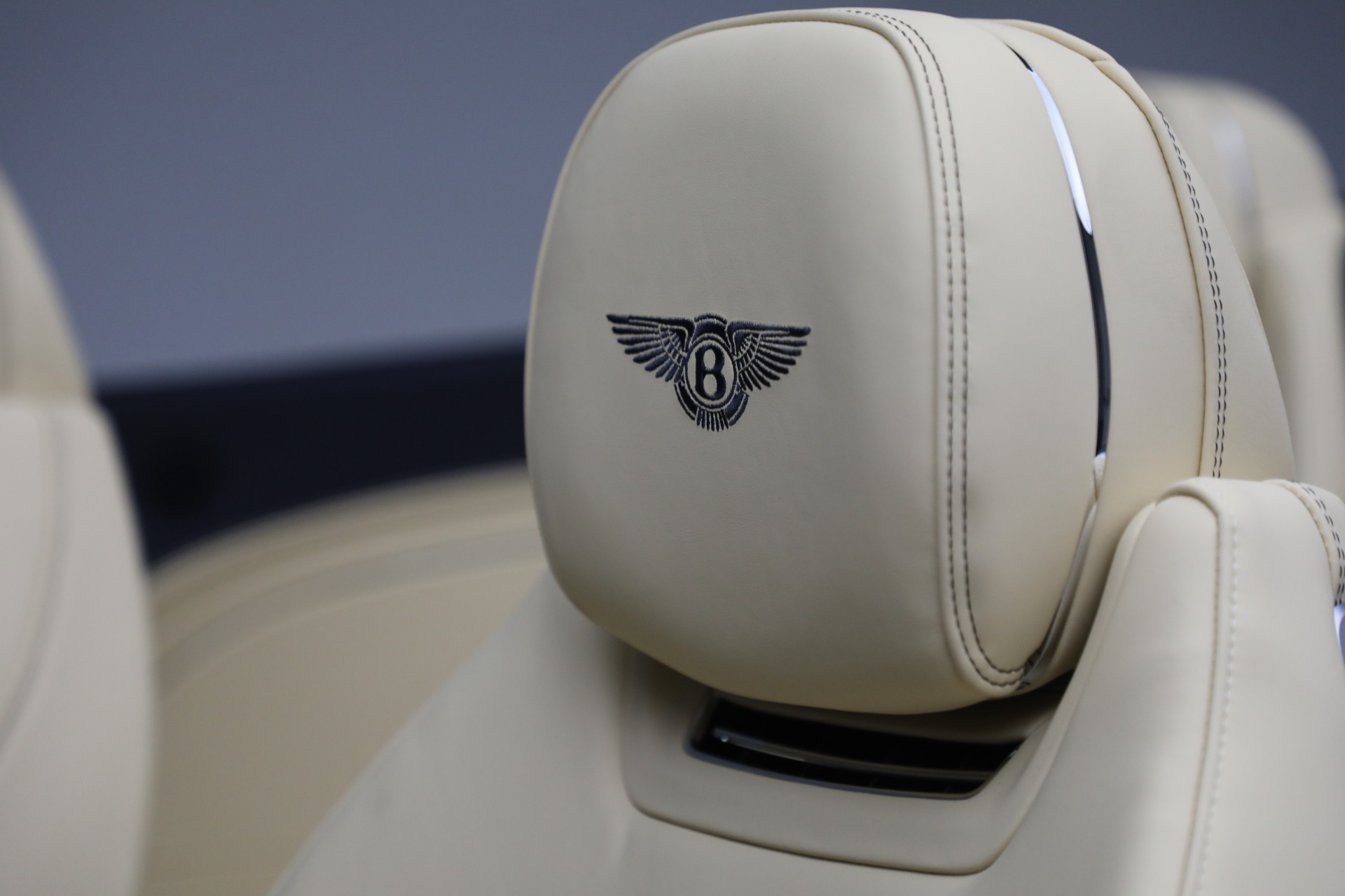 Used 2022 Bentley Continental GT V8 | St. Petersburg, FL