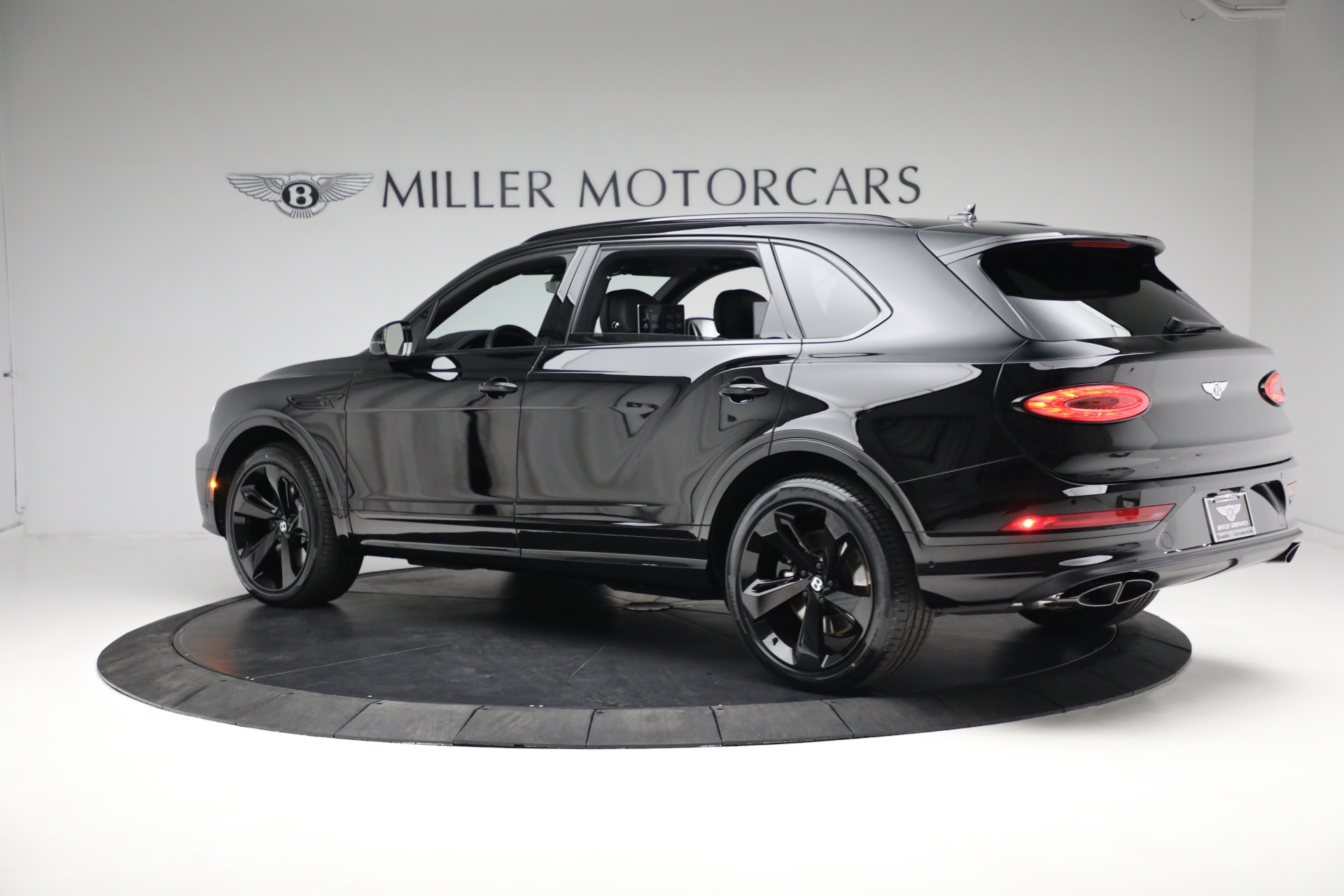 New 2023 Bentley Bentayga EWB V8 | St. Petersburg, FL