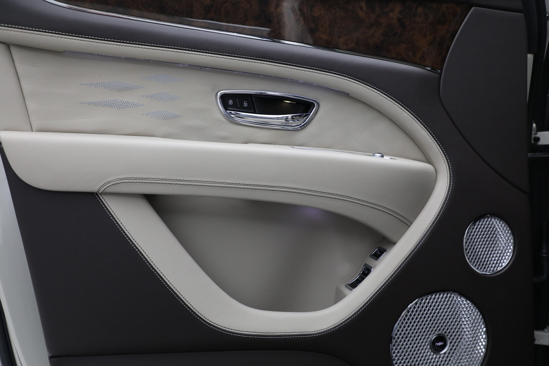 New 2023 Bentley Bentayga EWB Azure | St. Petersburg, FL
