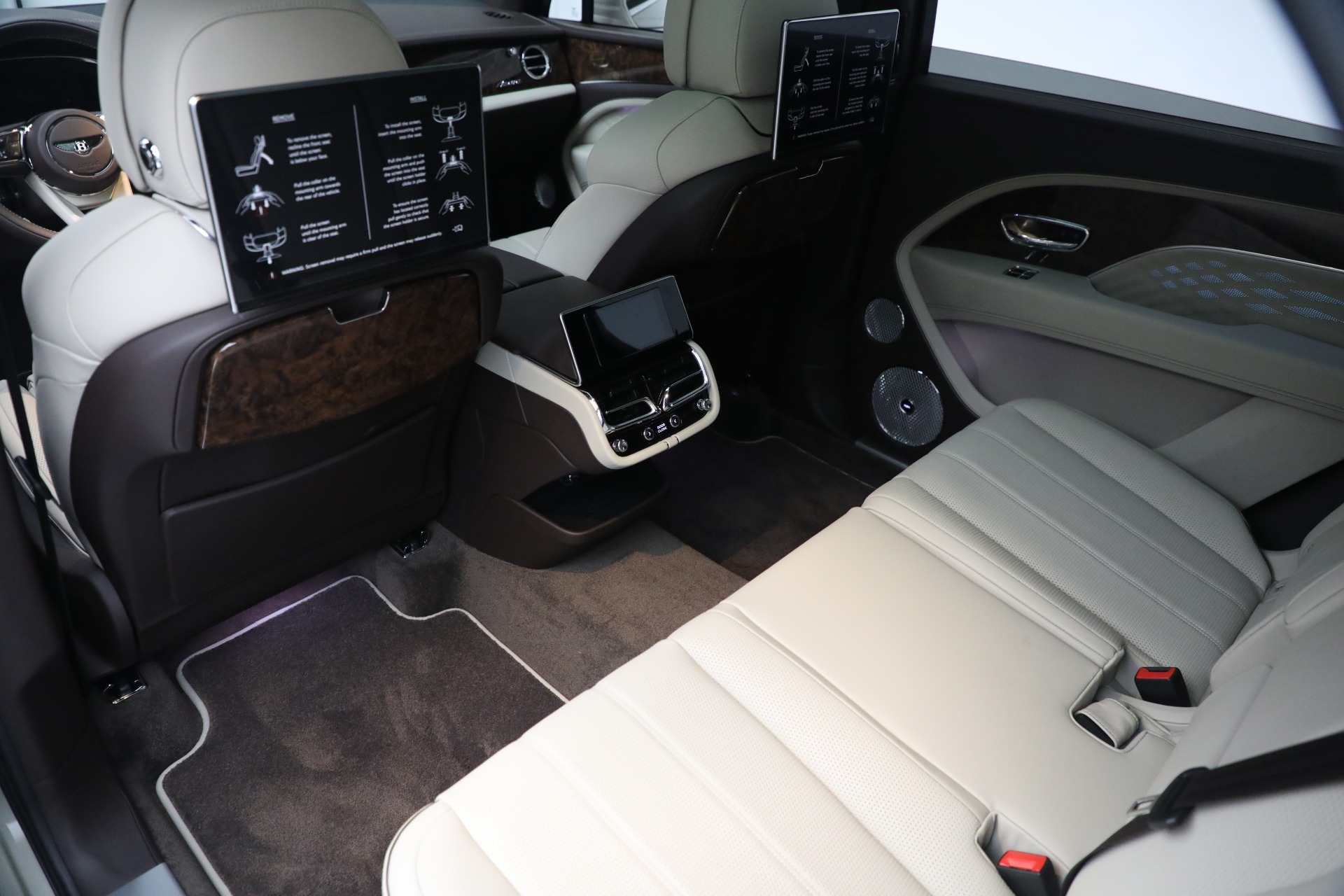 New 2023 Bentley Bentayga EWB Azure | St. Petersburg, FL