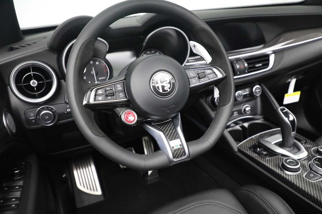 New 2022 Alfa Romeo Stelvio Quadrifoglio | St. Petersburg, FL