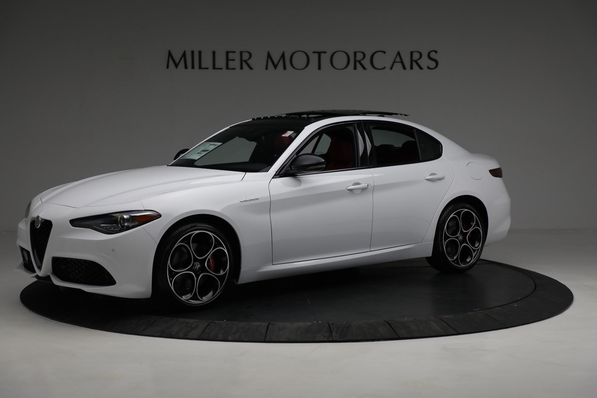 New 2023 Alfa Romeo Giulia Veloce | St. Petersburg, FL