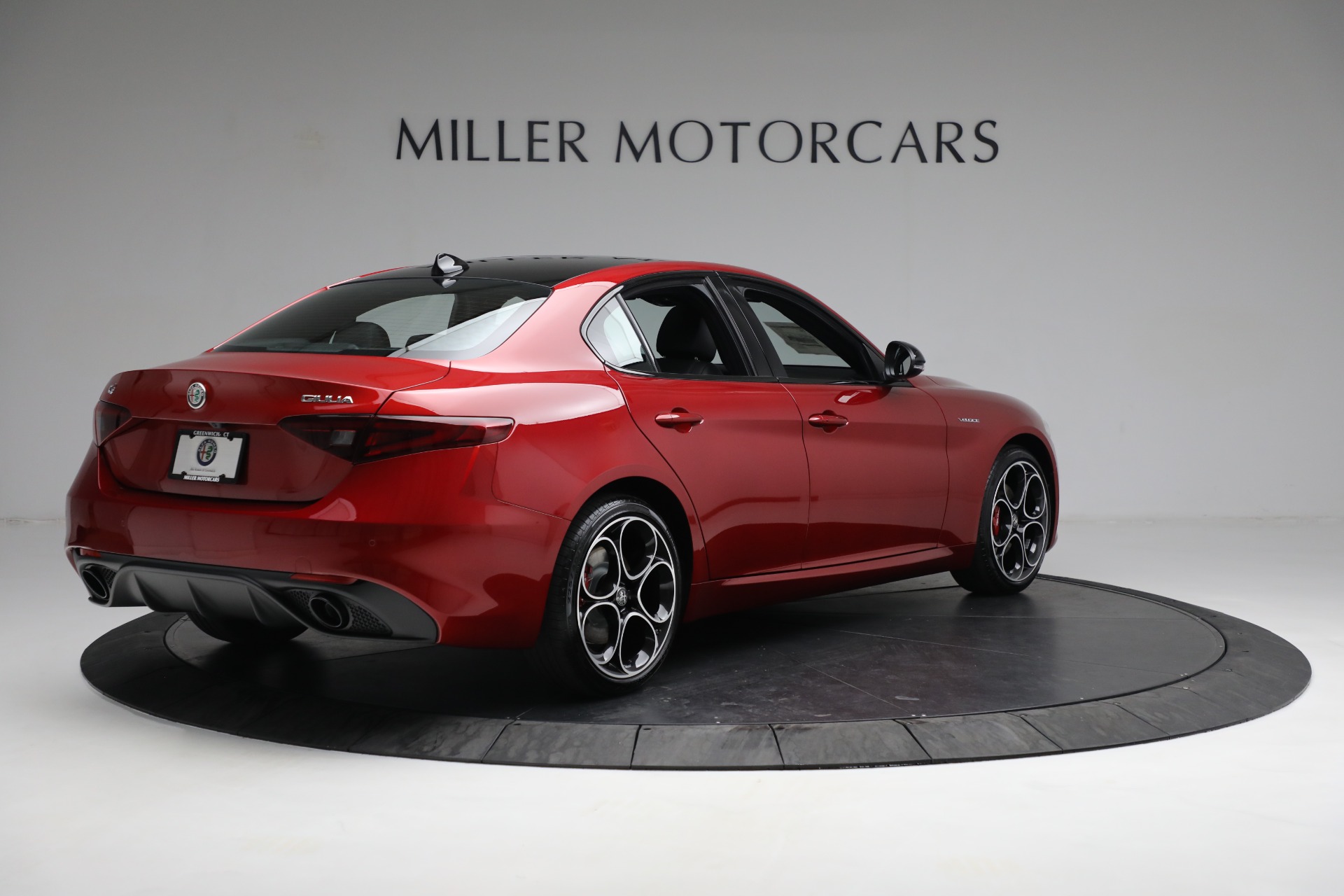 New 2023 Alfa Romeo Giulia Veloce | St. Petersburg, FL