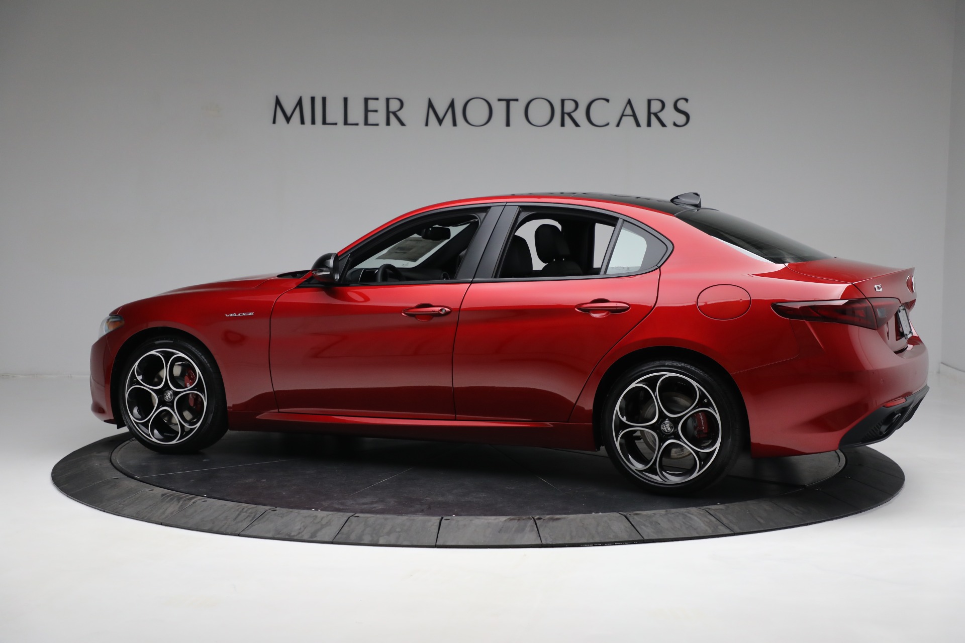 New 2023 Alfa Romeo Giulia Veloce | St. Petersburg, FL