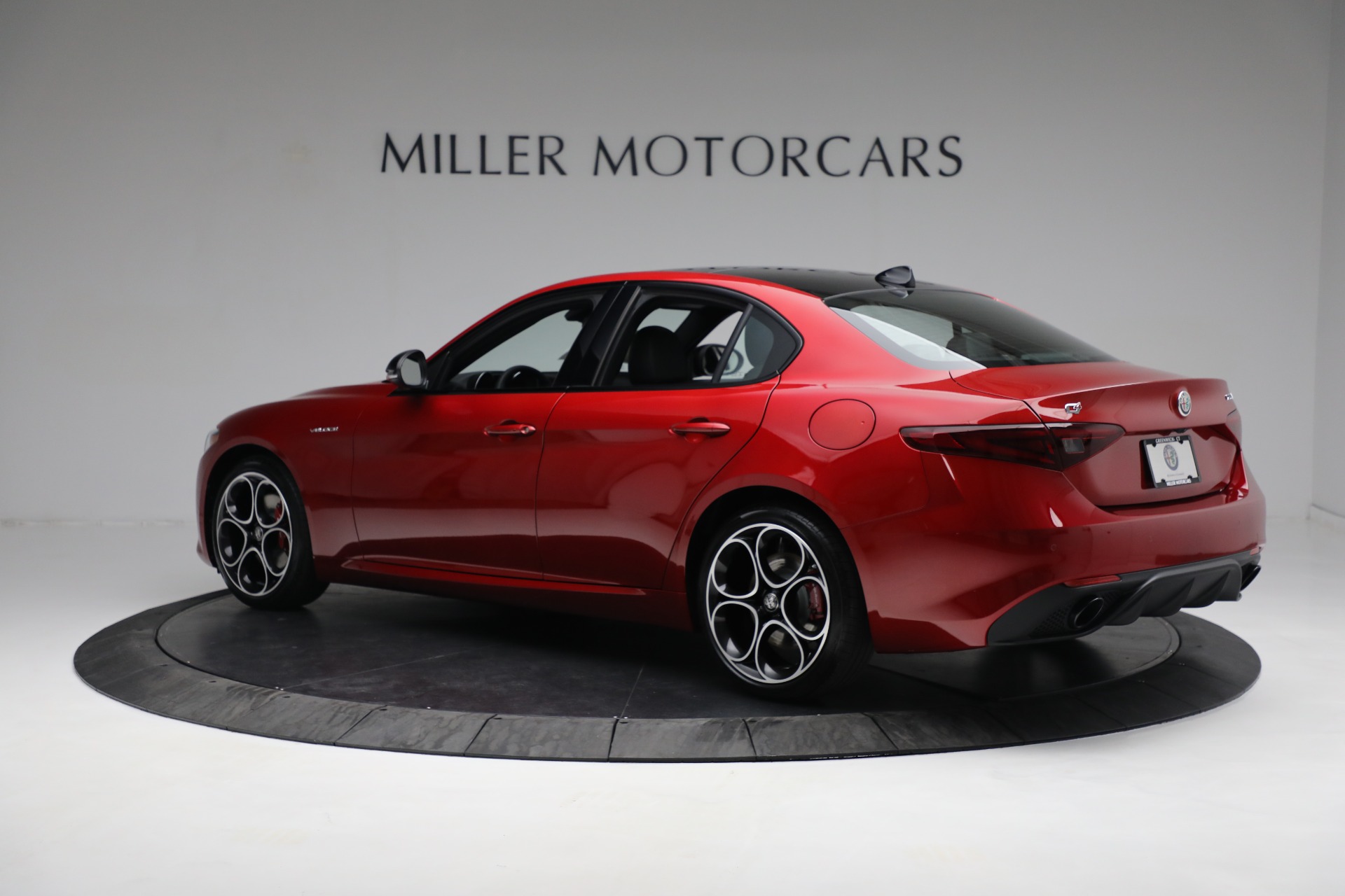 New 2023 Alfa Romeo Giulia Veloce | St. Petersburg, FL
