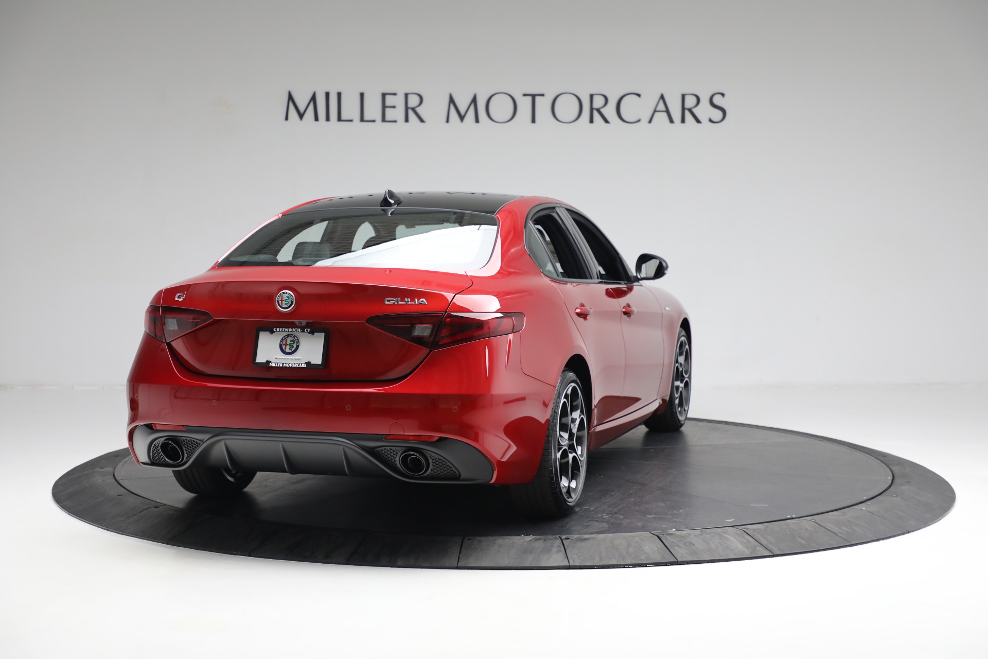 New 2023 Alfa Romeo Giulia Veloce | St. Petersburg, FL