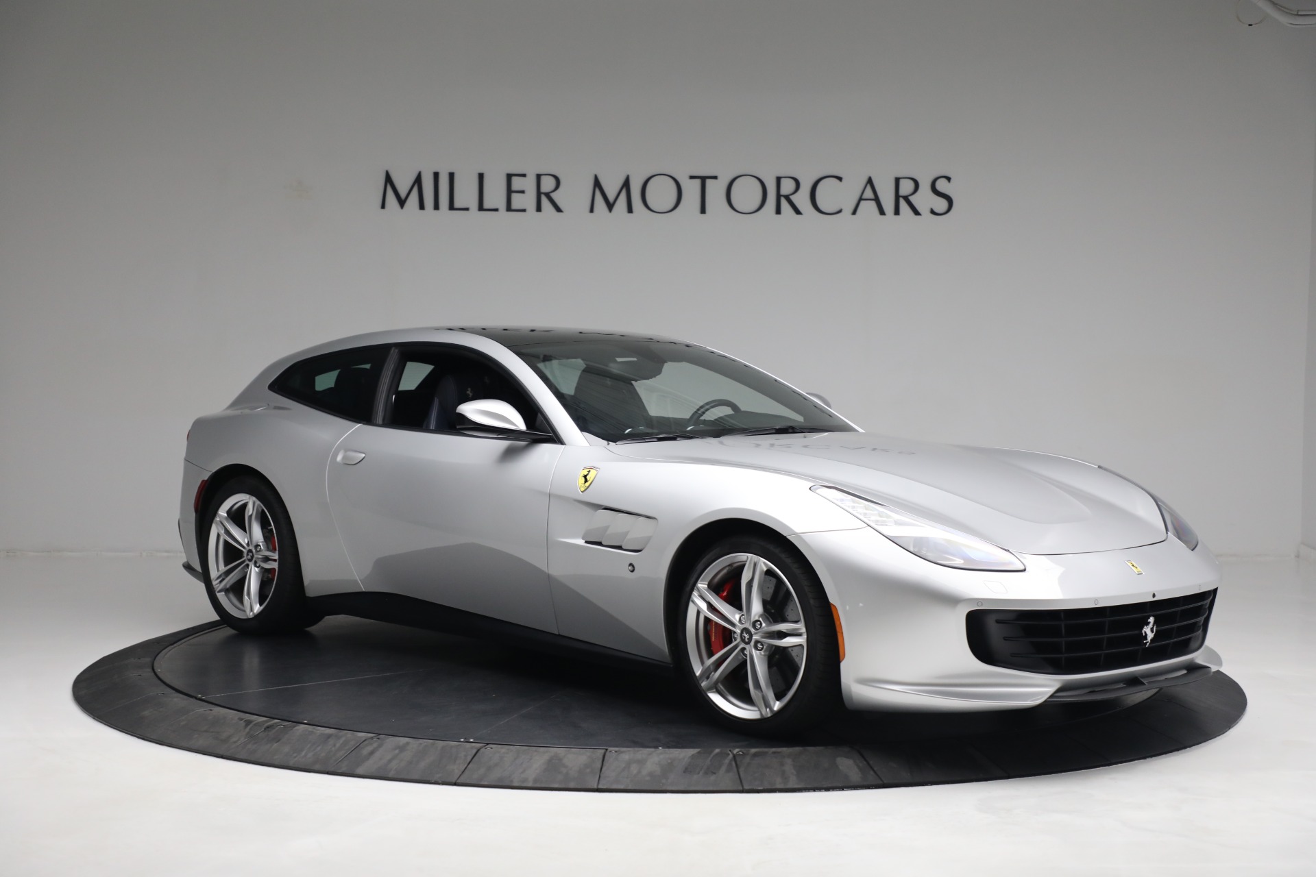 Della Ferrera Sport lusso РјРѕС‚РѕС†РёРєР»