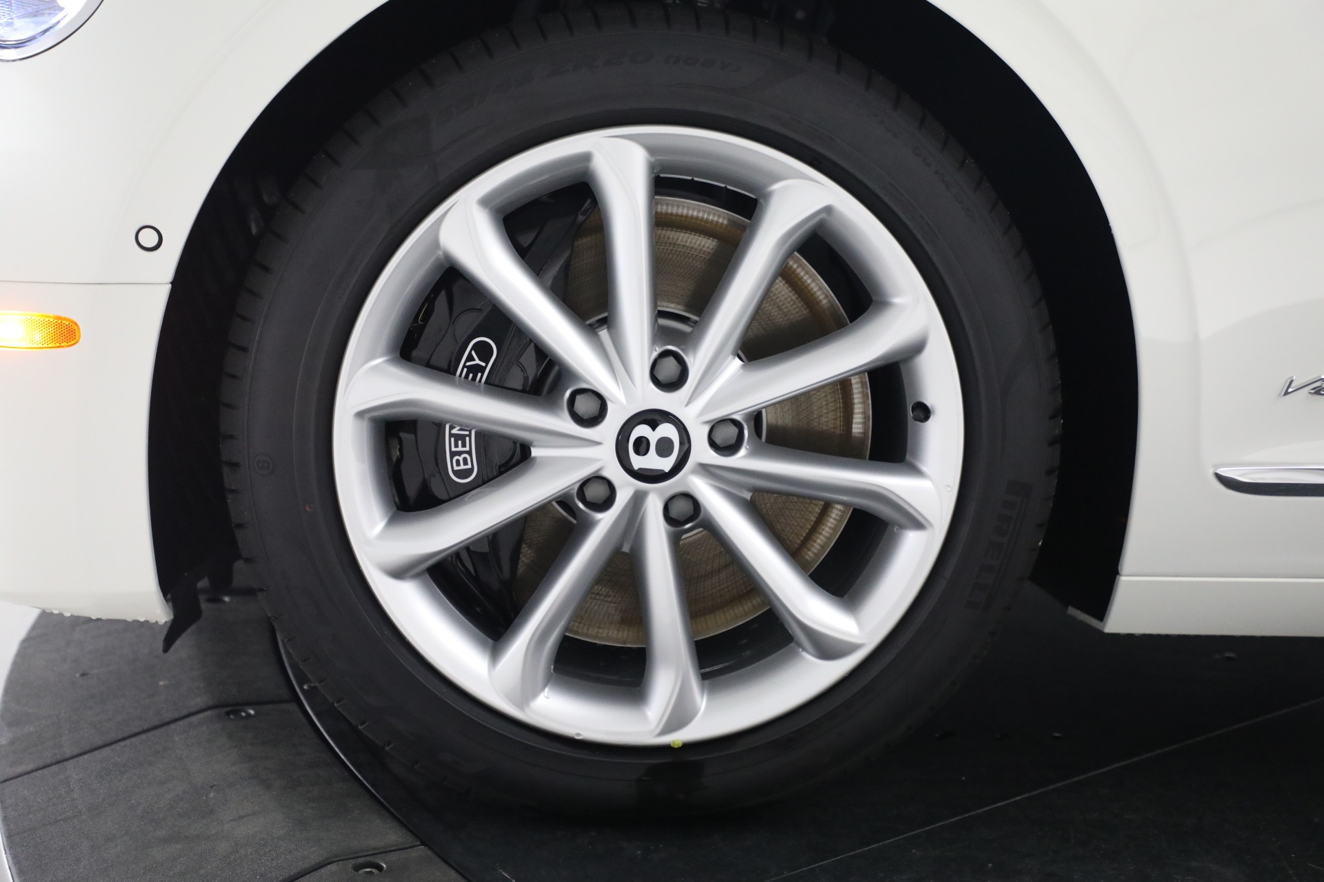 New 2022 Bentley Flying Spur V8 | St. Petersburg, FL