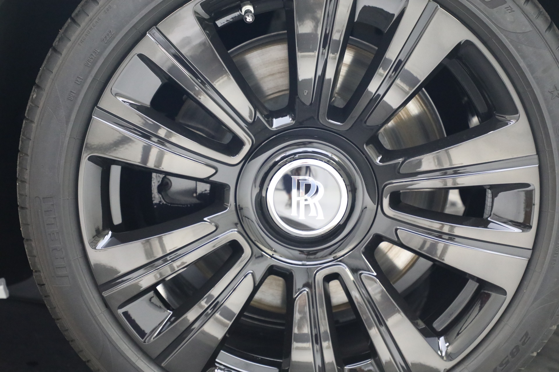 New 2023 Rolls-Royce Ghost | St. Petersburg, FL
