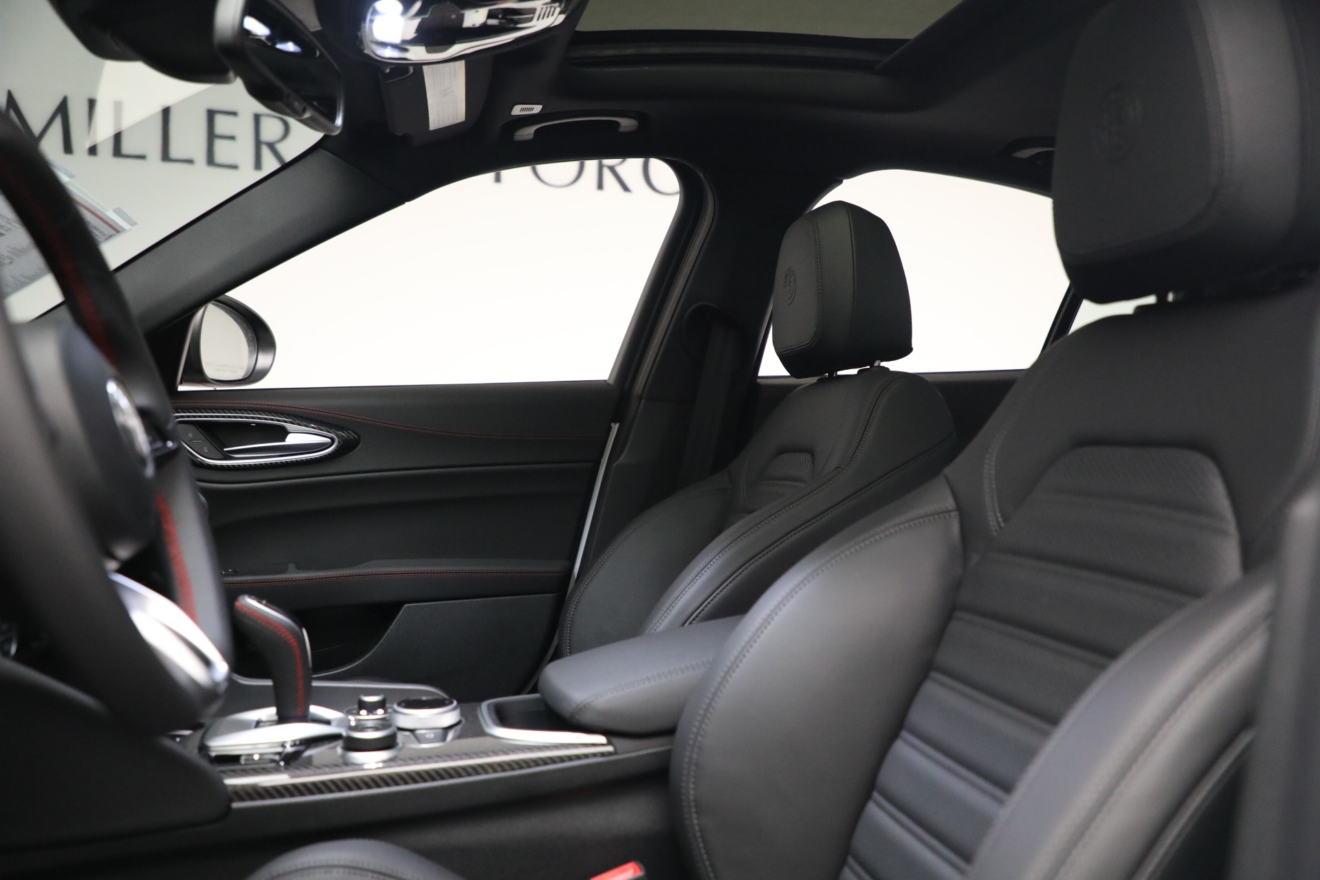 New 2023 Alfa Romeo Giulia Estrema | St. Petersburg, FL