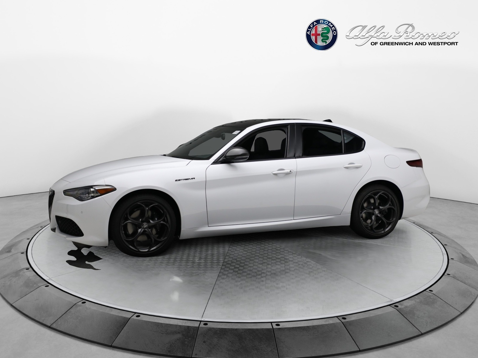 New 2023 Alfa Romeo Giulia Estrema | St. Petersburg, FL