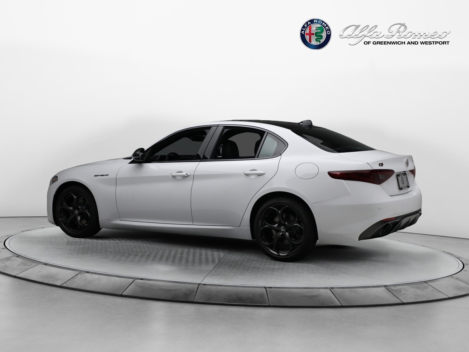 New 2023 Alfa Romeo Giulia Estrema | St. Petersburg, FL