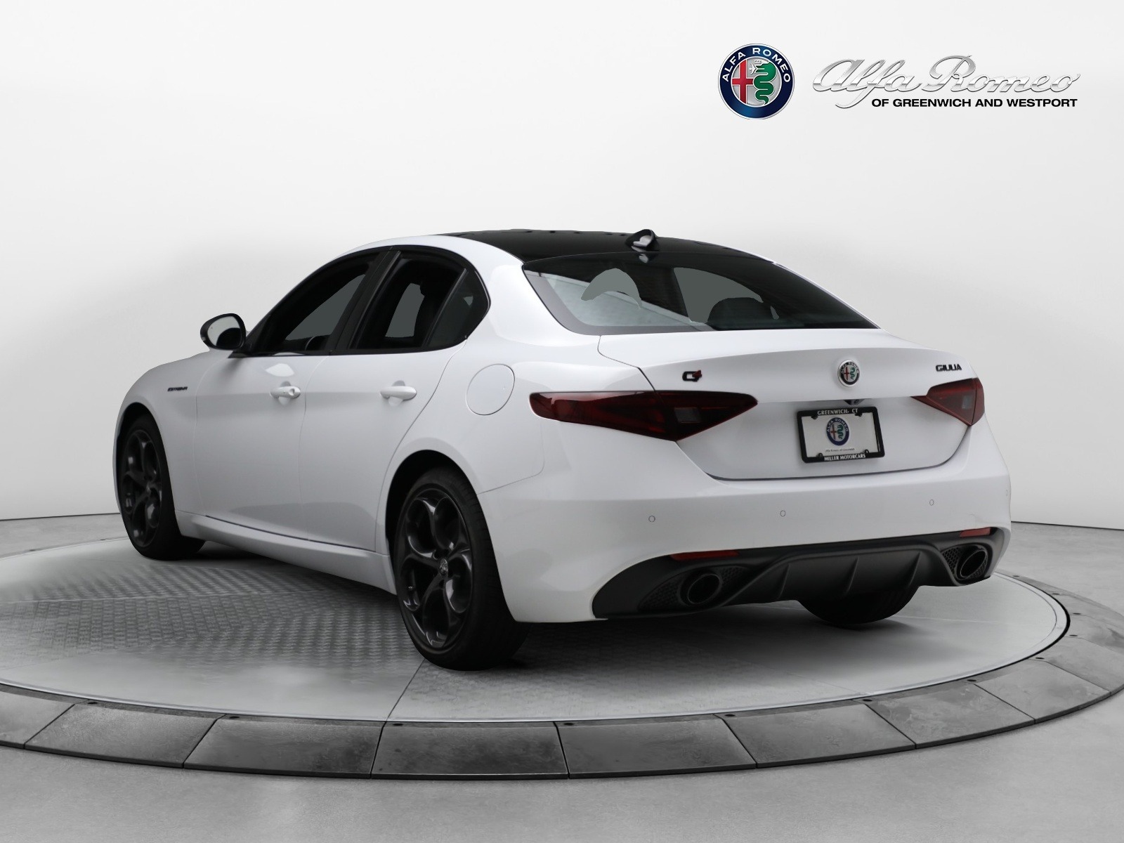 New 2023 Alfa Romeo Giulia Estrema | St. Petersburg, FL