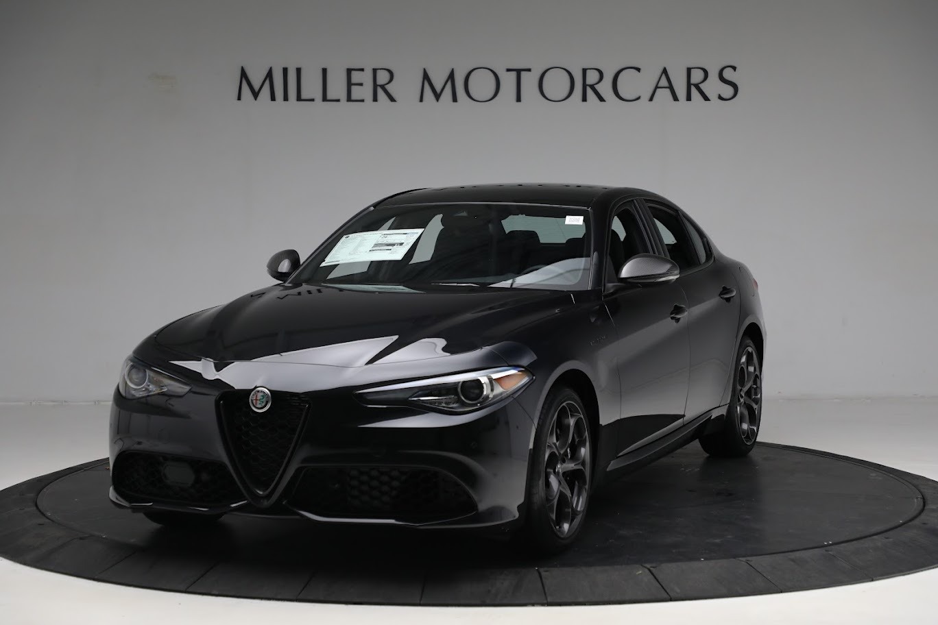 New 2023 Alfa Romeo Giulia Estrema | St. Petersburg, FL