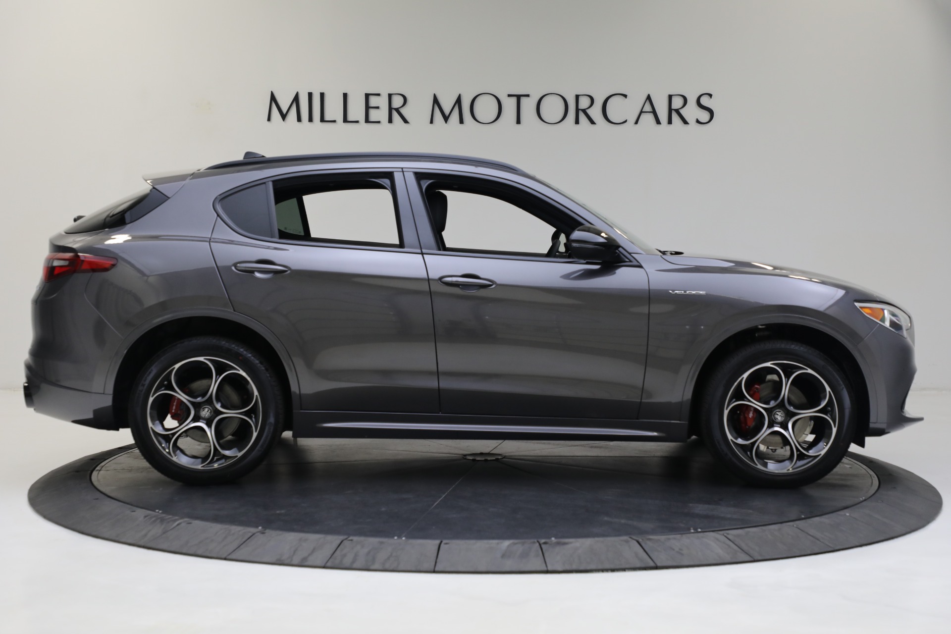 New 2023 Alfa Romeo Stelvio Veloce | St. Petersburg, FL