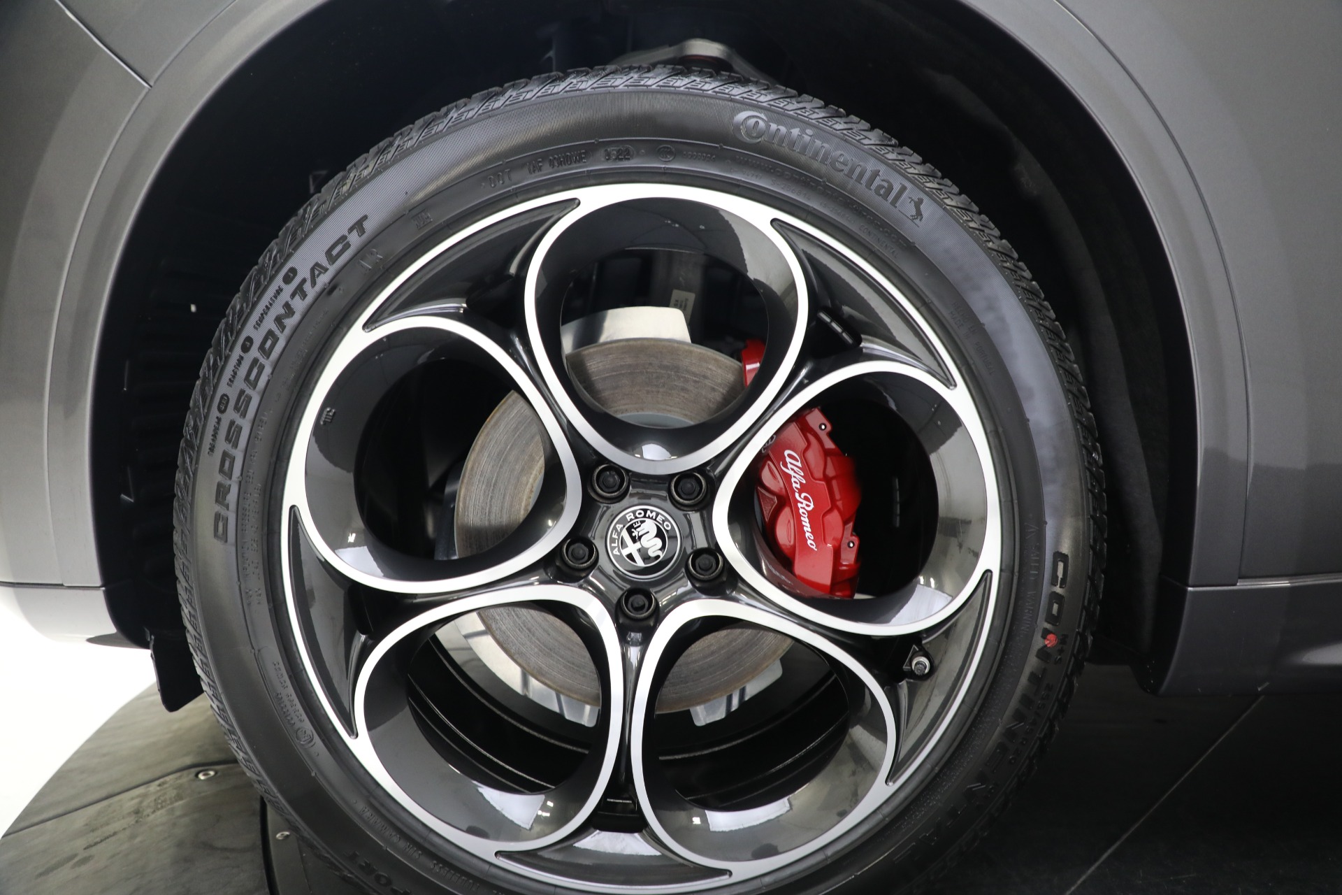 New 2023 Alfa Romeo Stelvio Veloce | St. Petersburg, FL