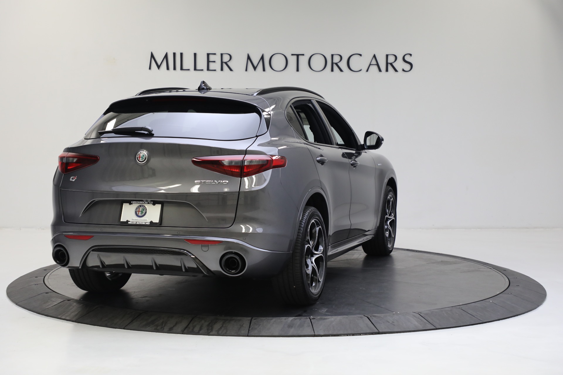 New 2023 Alfa Romeo Stelvio Veloce | St. Petersburg, FL