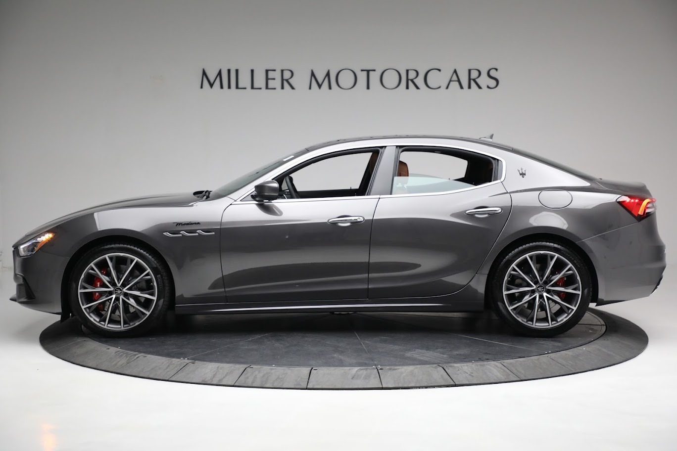 New 2023 Maserati Ghibli Modena Q4 | St. Petersburg, FL