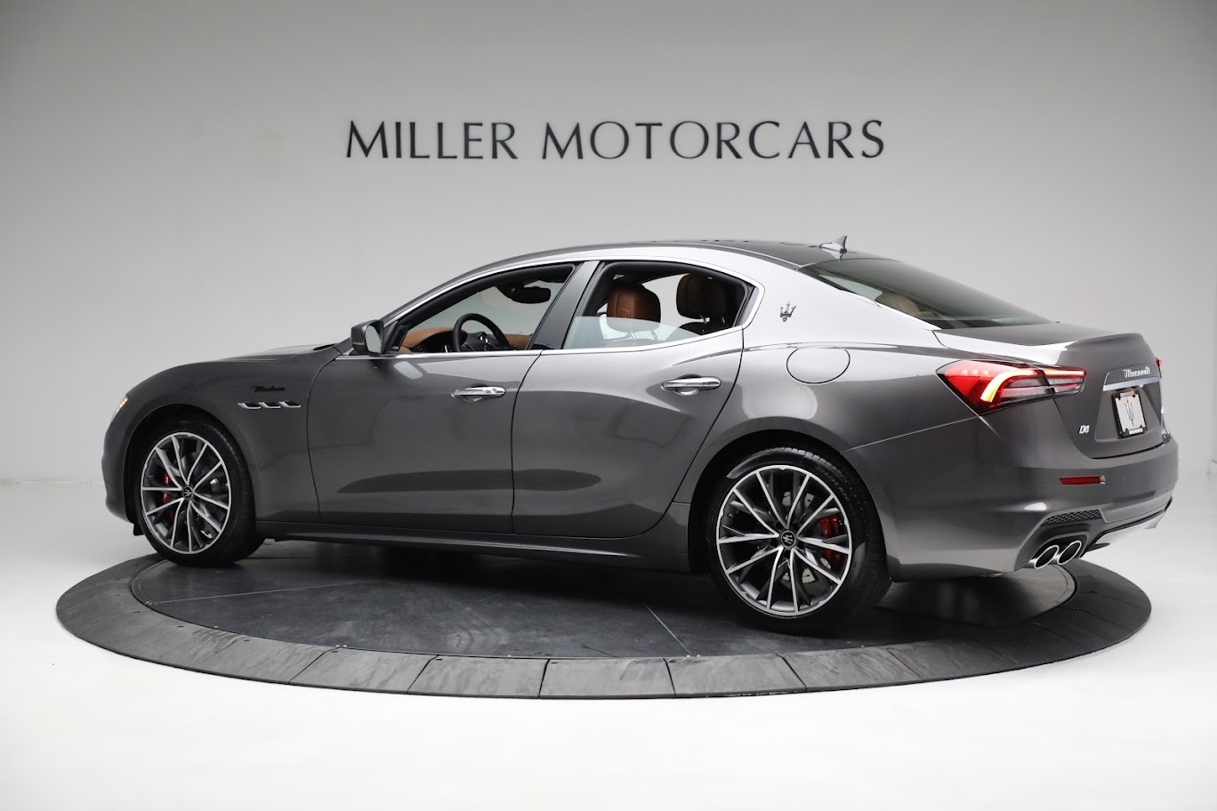 New 2023 Maserati Ghibli Modena Q4 | St. Petersburg, FL