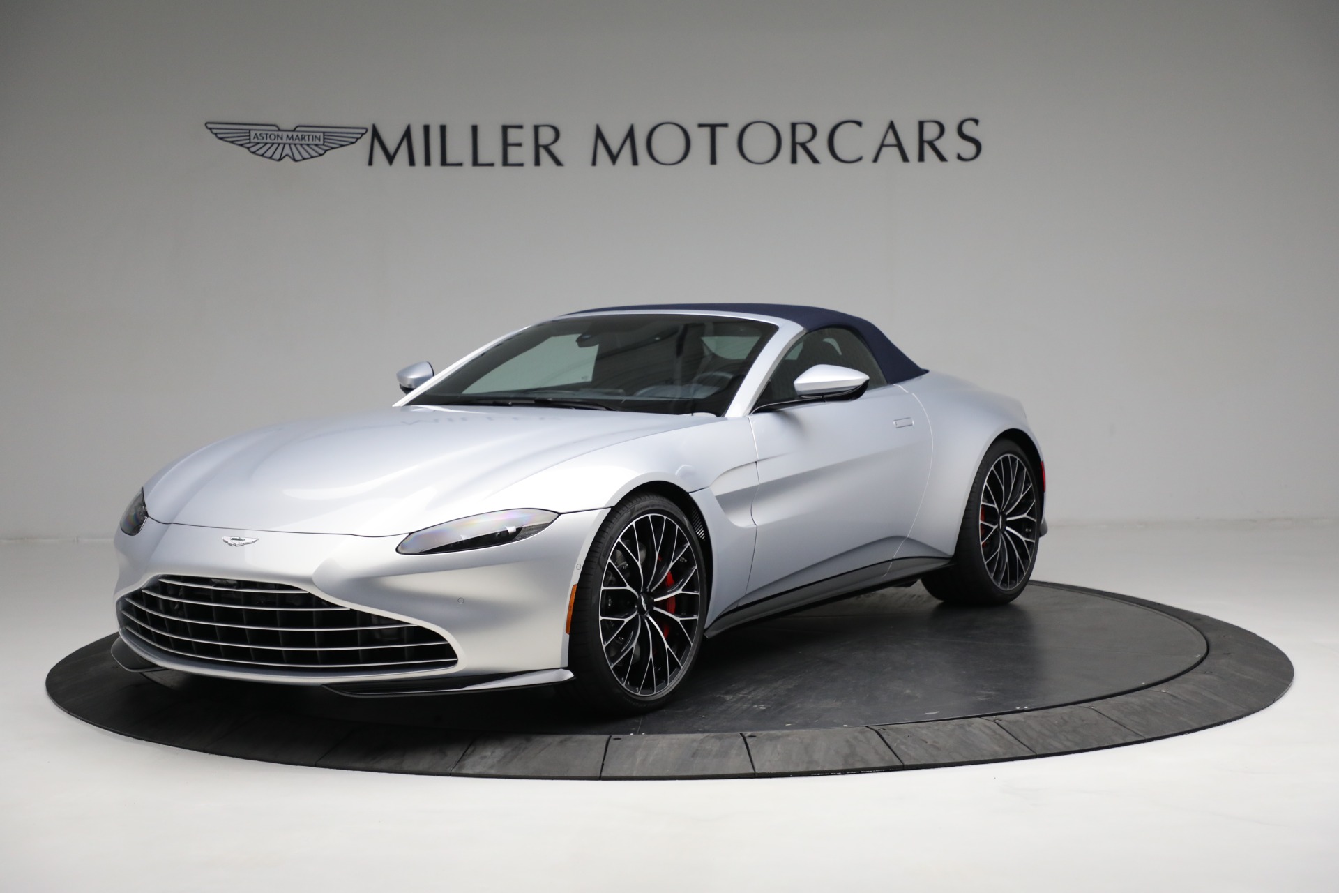 New 2023 Aston Martin Vantage | St. Petersburg, FL