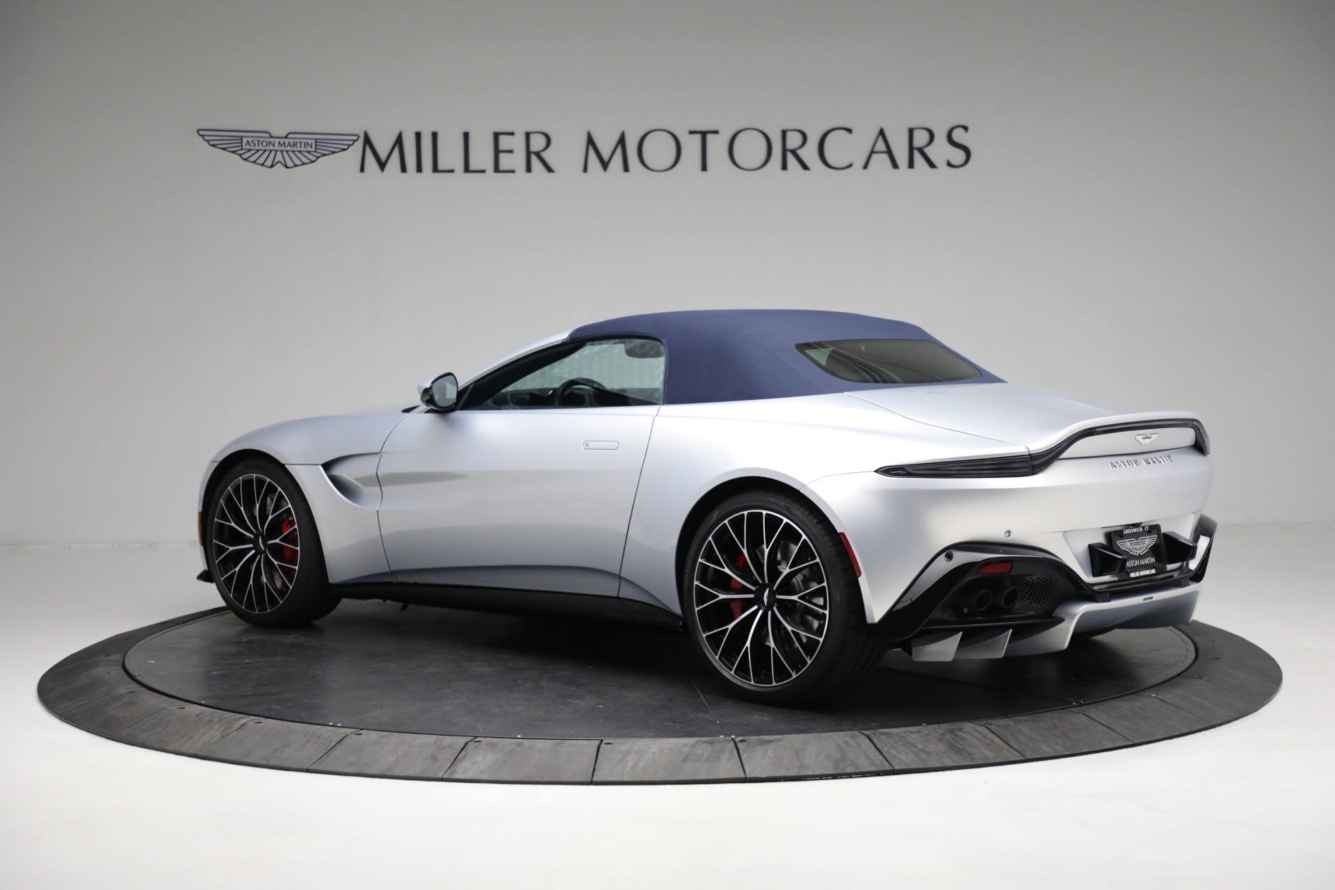 New 2023 Aston Martin Vantage | St. Petersburg, FL