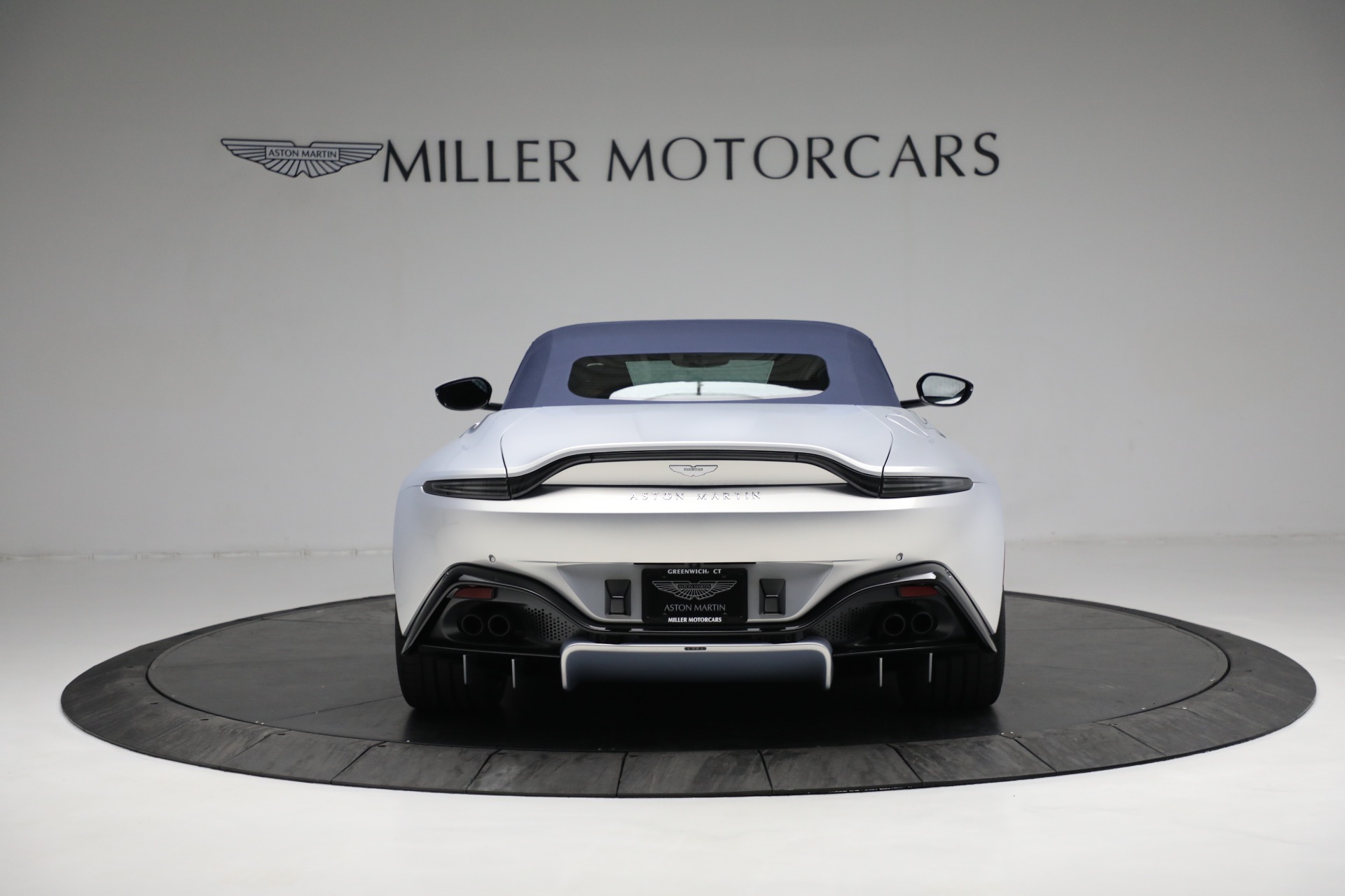 New 2023 Aston Martin Vantage | St. Petersburg, FL