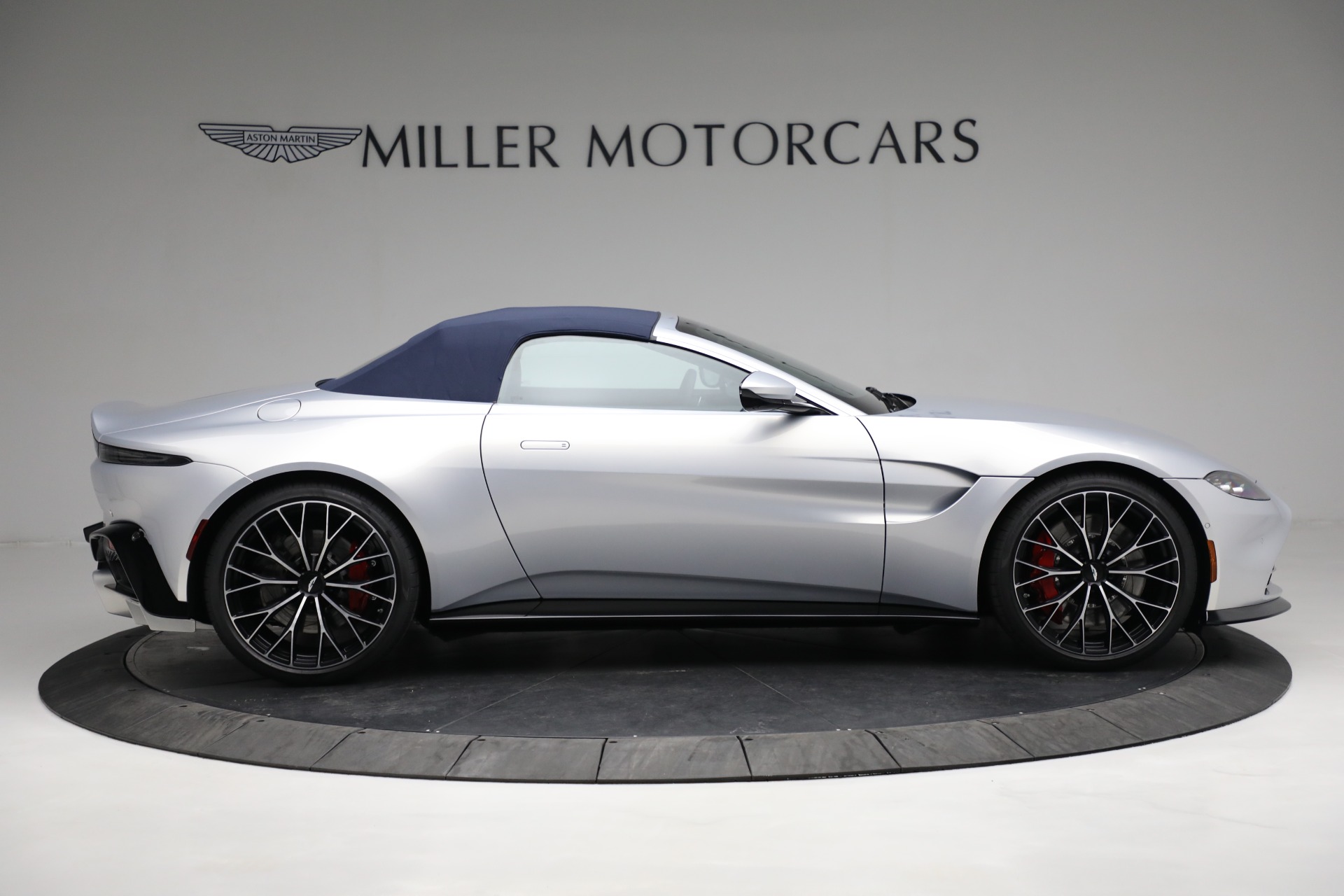 New 2023 Aston Martin Vantage | St. Petersburg, FL