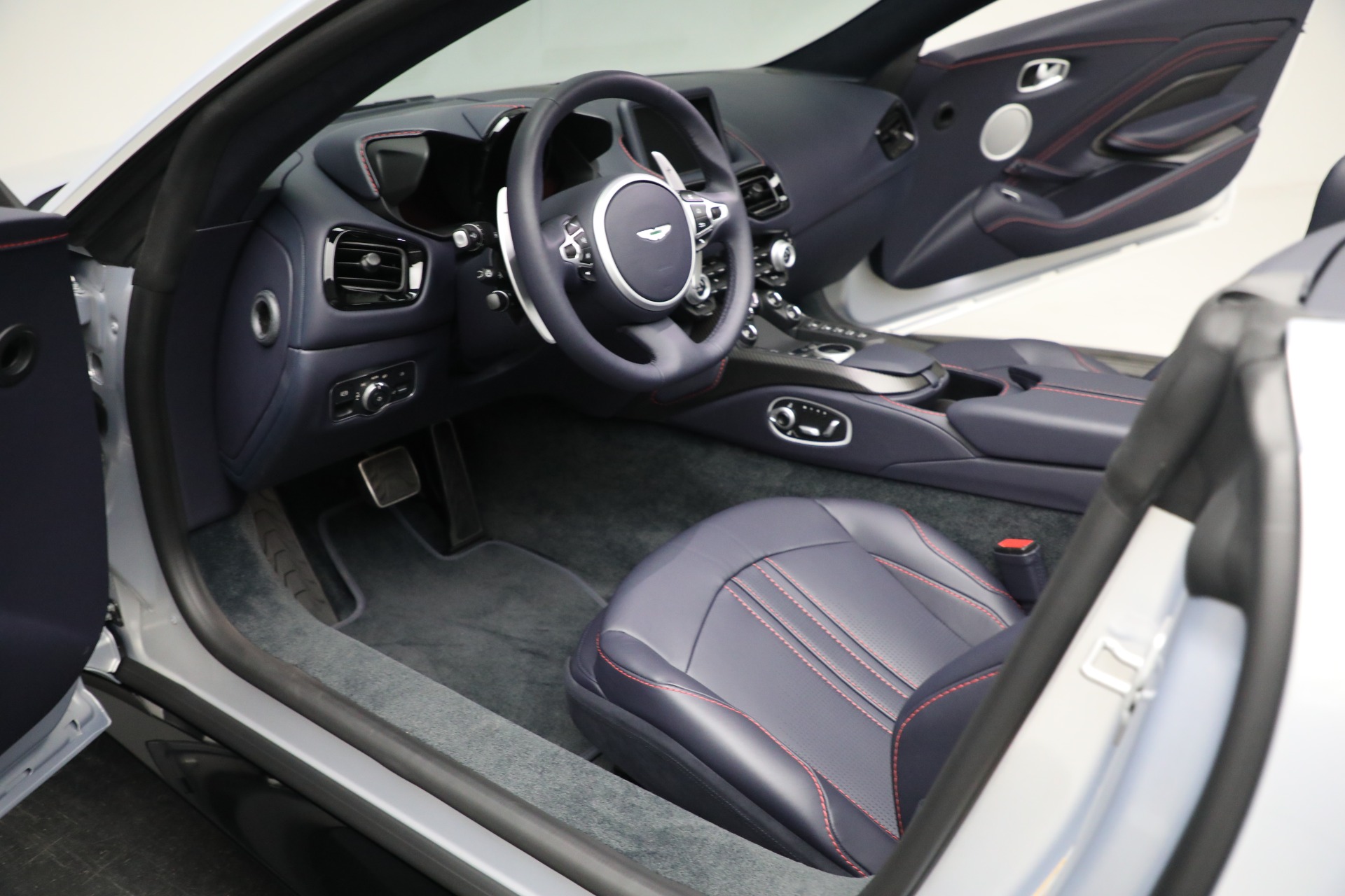 New 2023 Aston Martin Vantage | St. Petersburg, FL