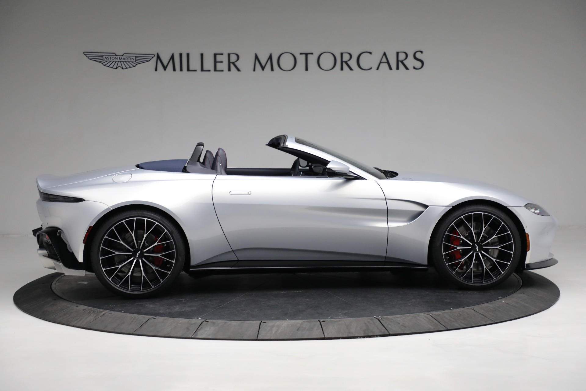 New 2023 Aston Martin Vantage | St. Petersburg, FL