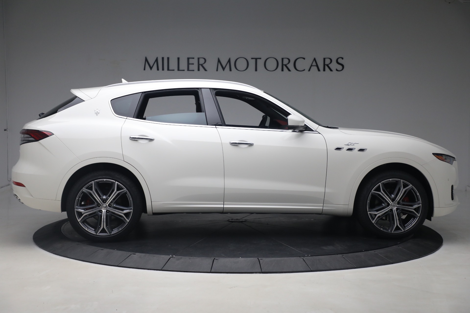 New 2023 Maserati Levante GT | St. Petersburg, FL