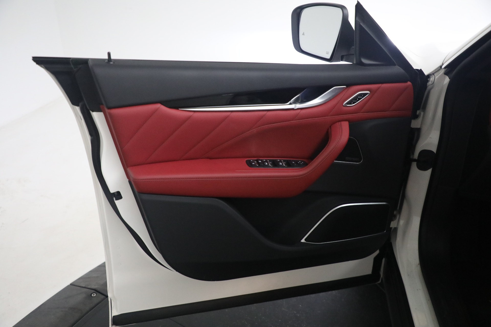 New 2023 Maserati Levante GT | St. Petersburg, FL