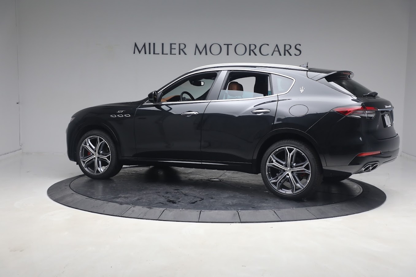 New 2023 Maserati Levante GT | St. Petersburg, FL