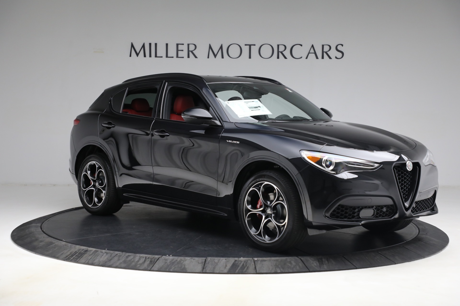 New 2022 Alfa Romeo Stelvio Veloce | St. Petersburg, FL