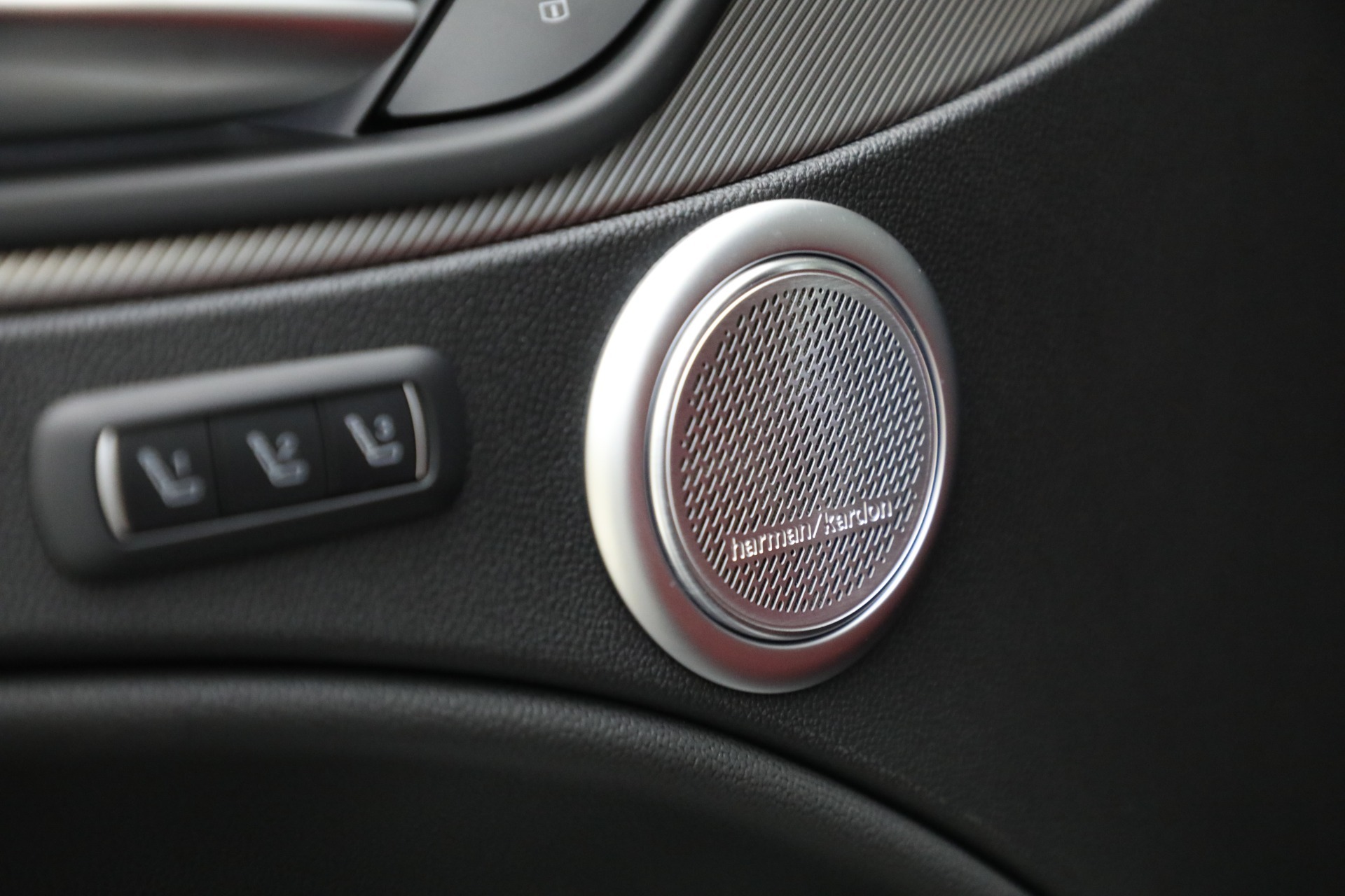 New 2022 Alfa Romeo Stelvio Veloce | St. Petersburg, FL