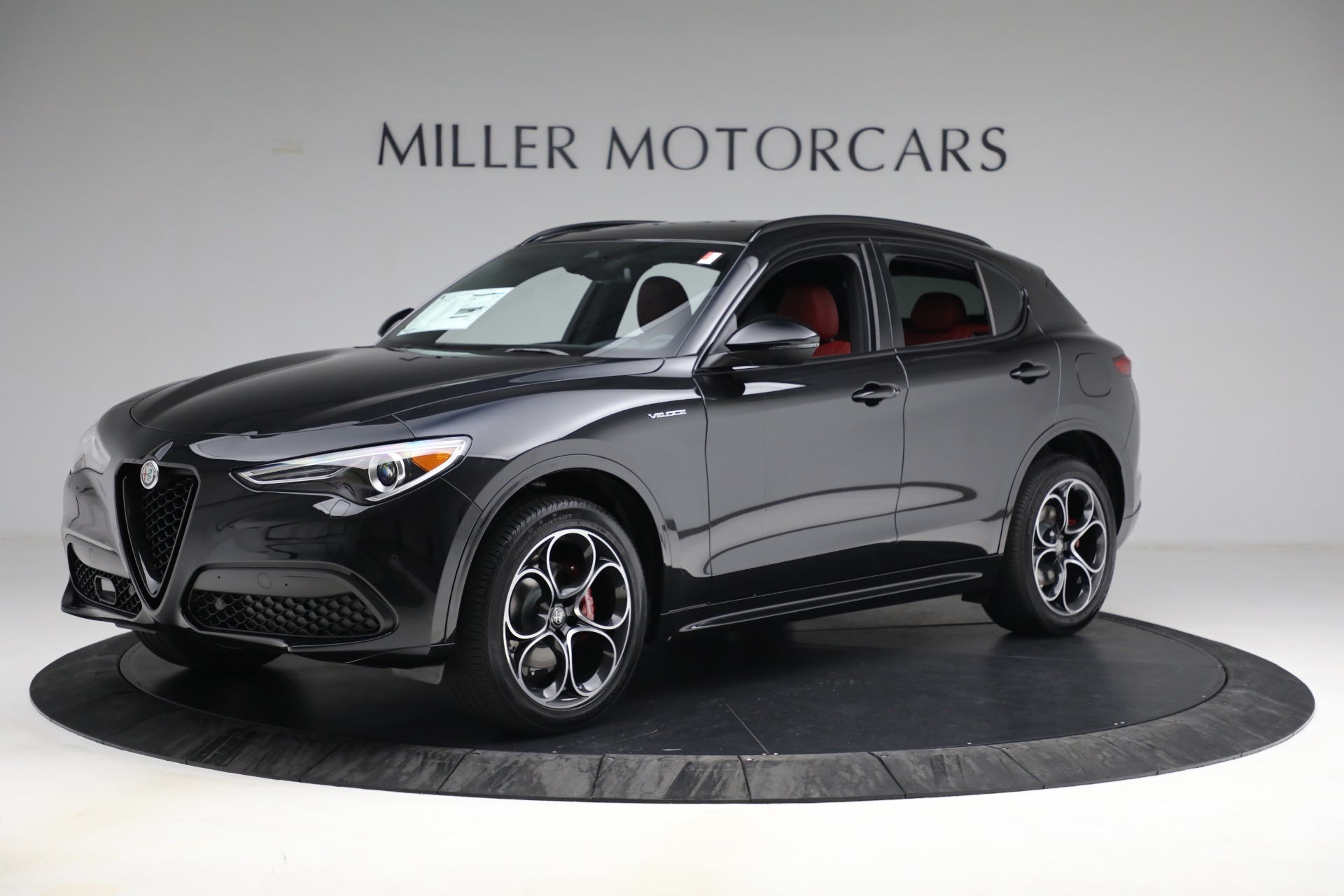 New 2022 Alfa Romeo Stelvio Veloce | St. Petersburg, FL