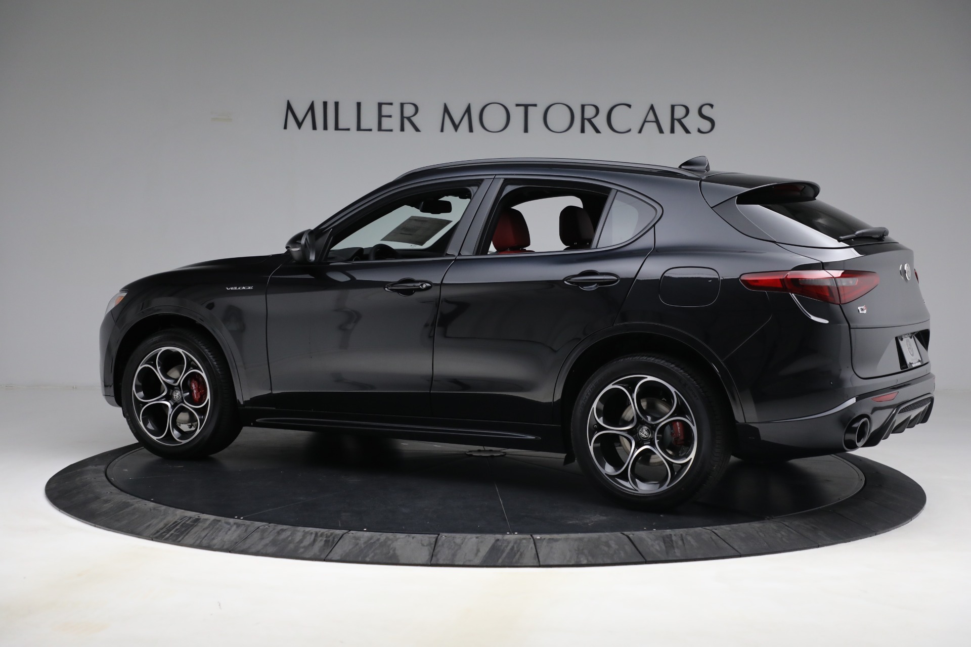 New 2022 Alfa Romeo Stelvio Veloce | St. Petersburg, FL