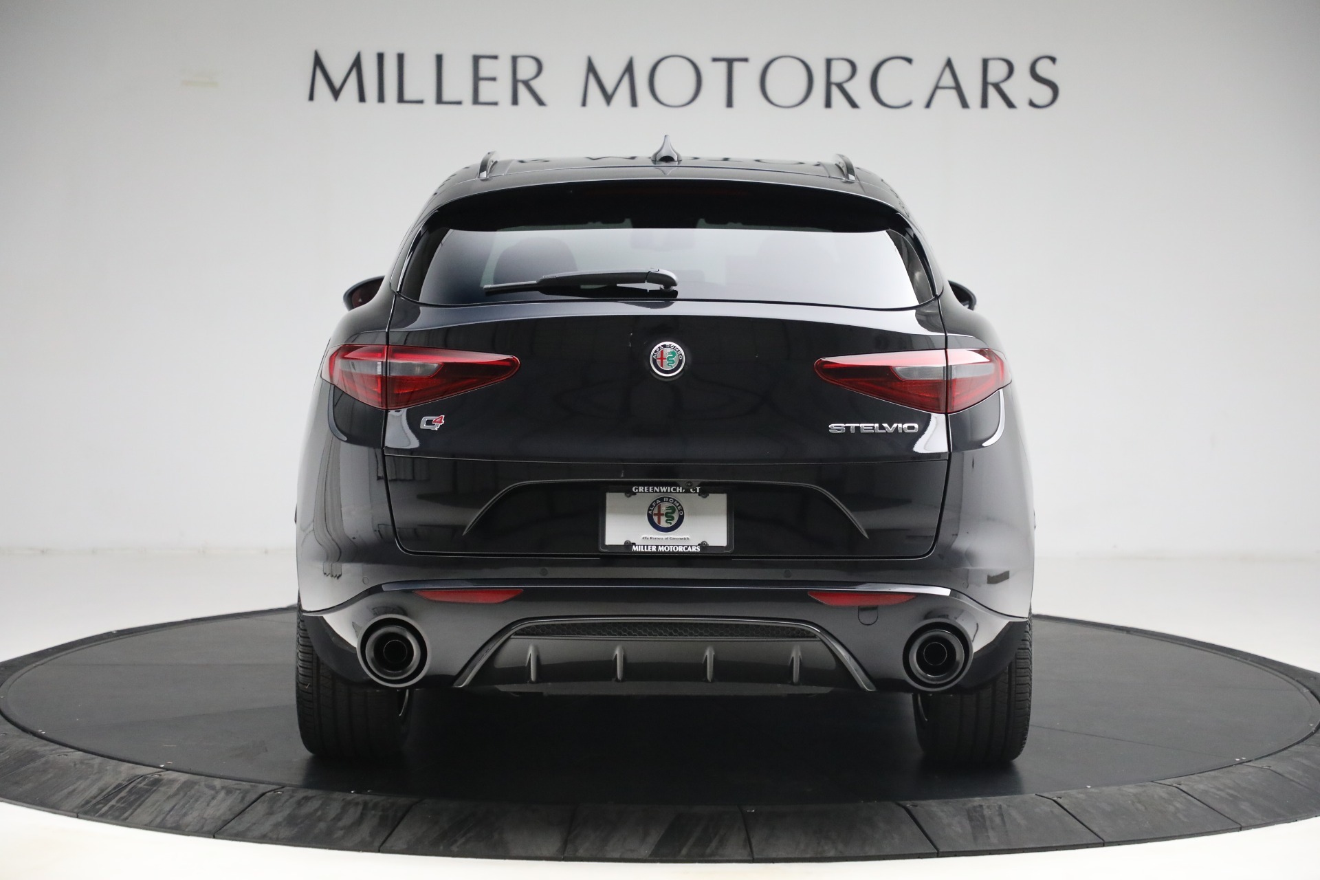 New 2022 Alfa Romeo Stelvio Veloce | St. Petersburg, FL